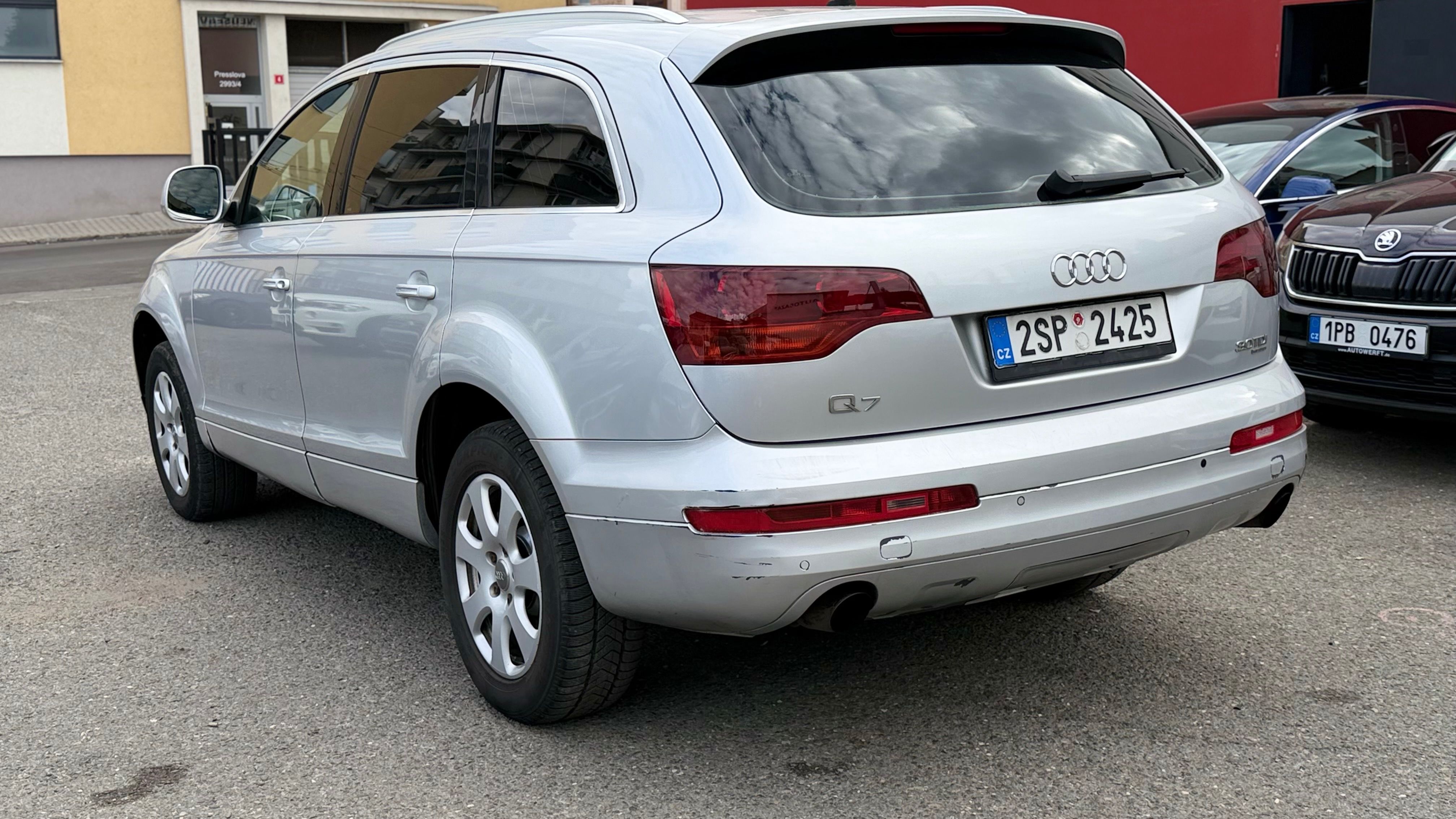 Audi Q7, 3.0TDI  171Kw tažné 3.5t 5mist - fotka 5