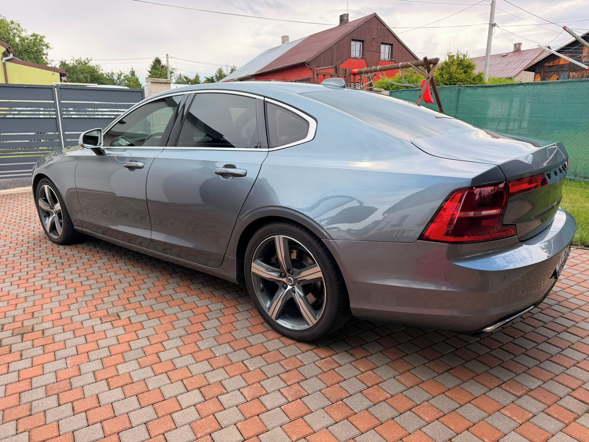 Volvo S90, Volvo S90 T5 R-Design, 2017 - fotka 4