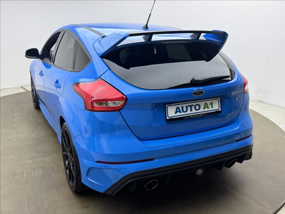 Ford Focus, 2,3 RS AWD 10TKM SERVIS 1.MAJ - fotka 6