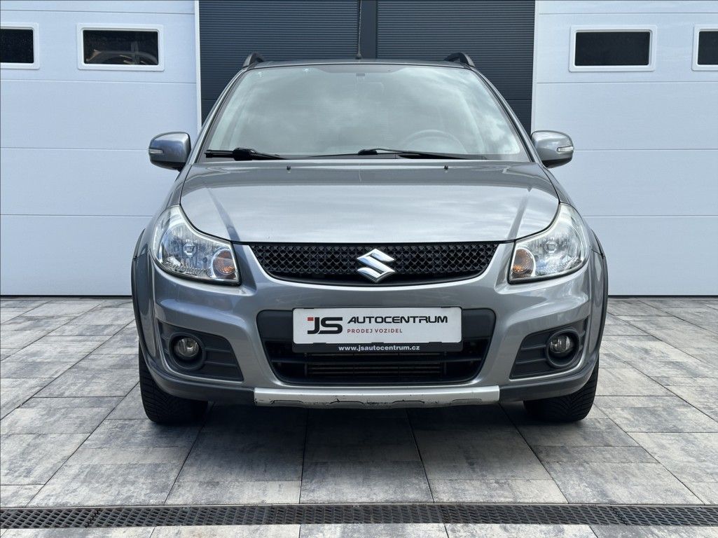 Suzuki SX4, 2,0 DDiS 135PS  Style 4x4 - fotka 4