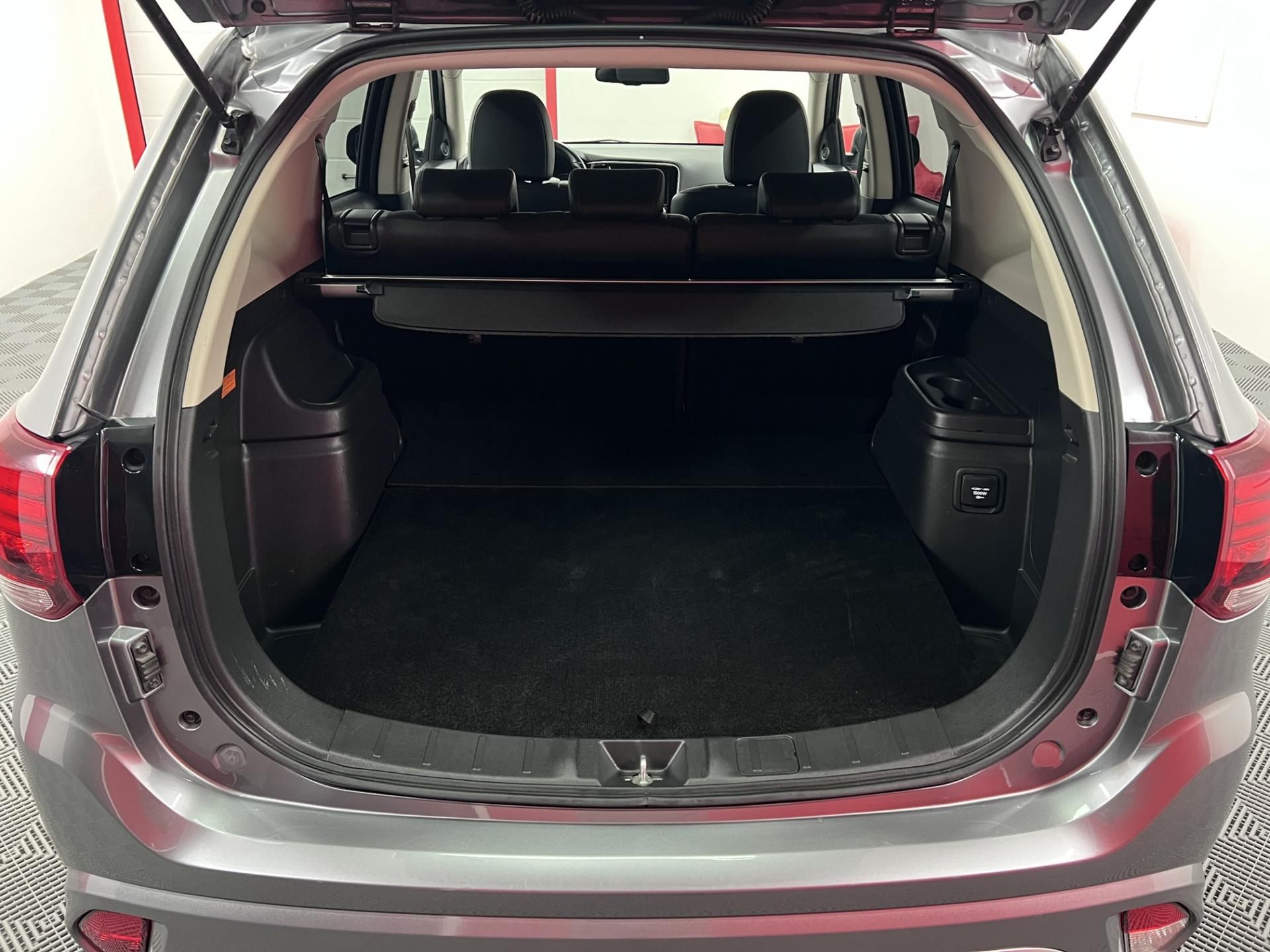 Mitsubishi Outlander, 2.4 PHEV 165 kW, 4x4, 2020 - fotka 6