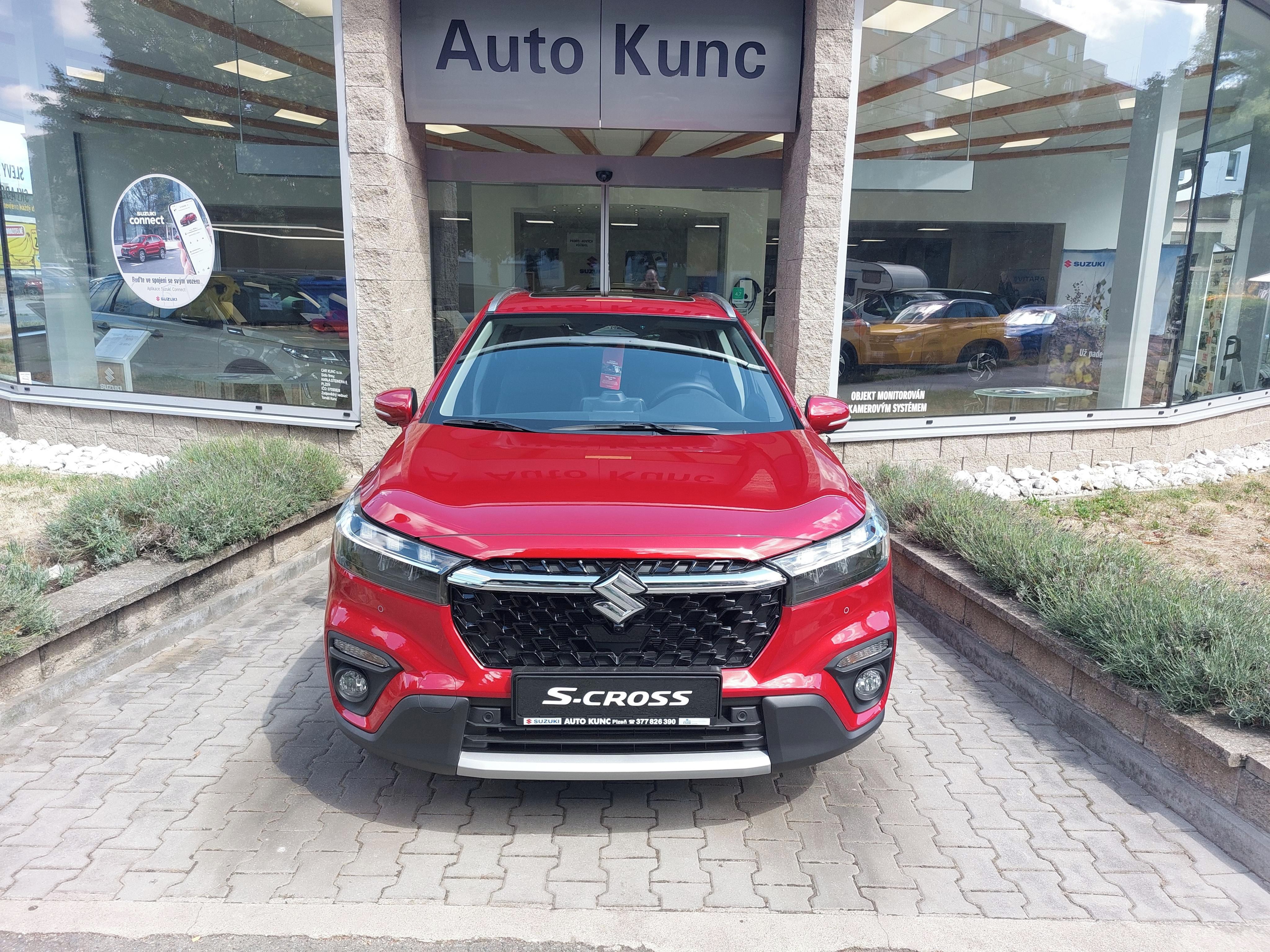 Suzuki S-Cross, 1.4 Elegance AllGrip Panorama - fotka 2