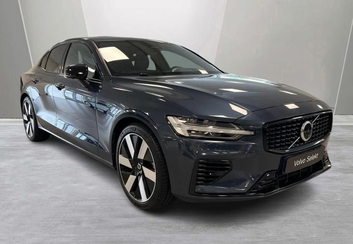 Volvo S60, Recharge T6 AWD 360k Taž Pano - fotka 2