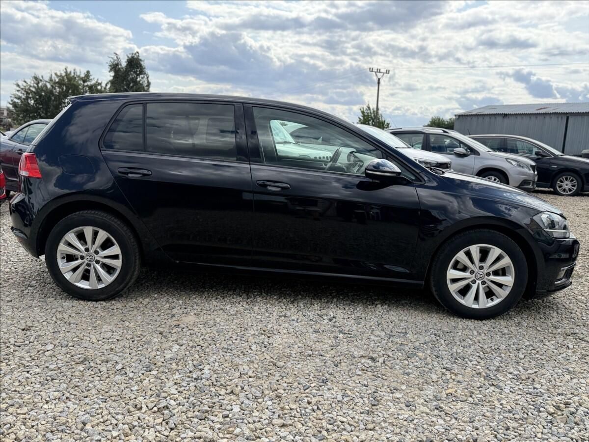 Volkswagen Golf, 1,6 TDI 81kW DSG NAVI - fotka 4