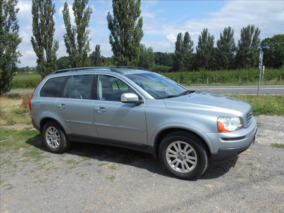 Volvo XC90, 2,4 D5D 136 kW  CZ  Serviska - fotka 6
