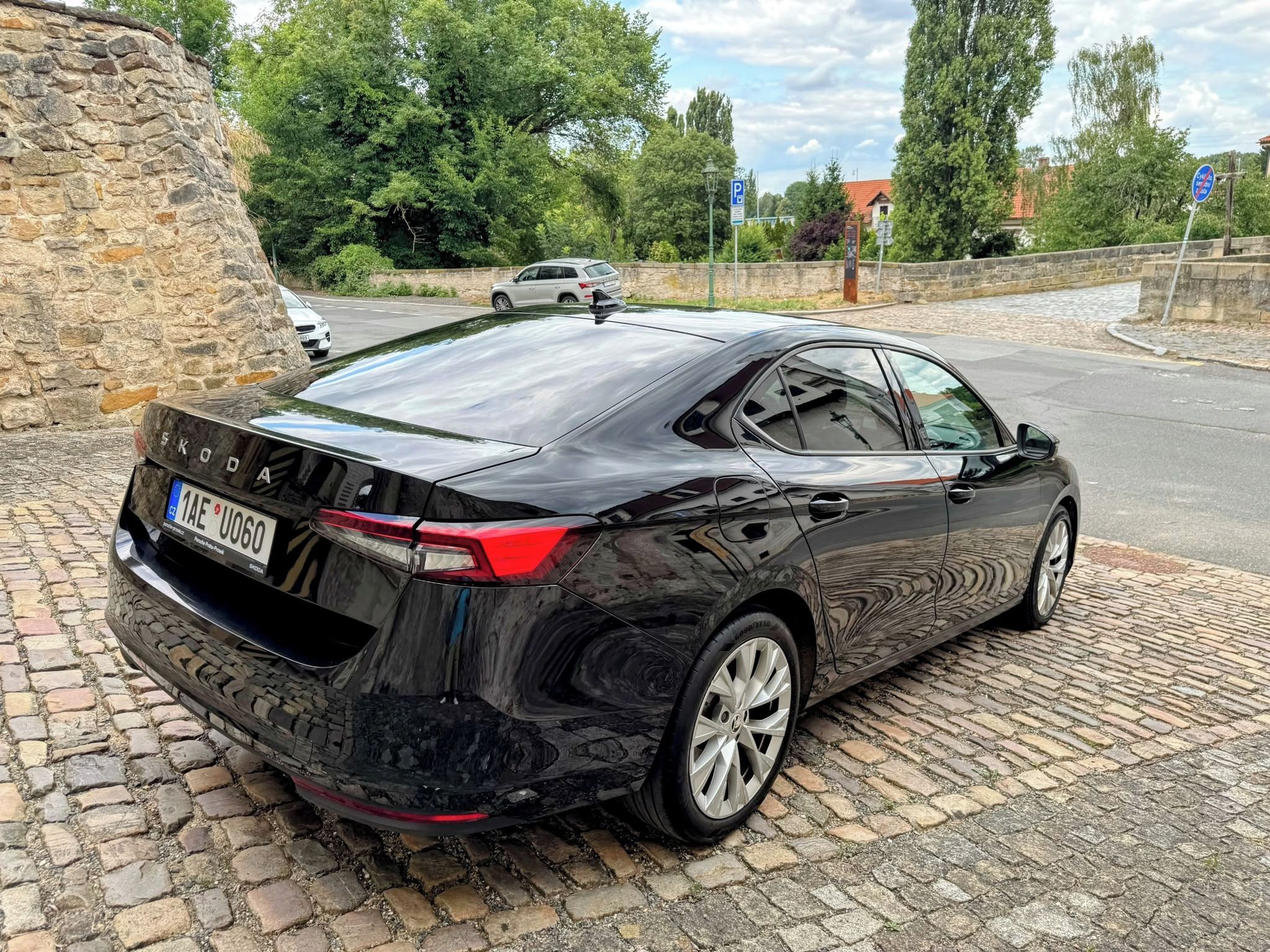Škoda Superb, 4 2.0 TDI 2024/8 1.majitel - fotka 4