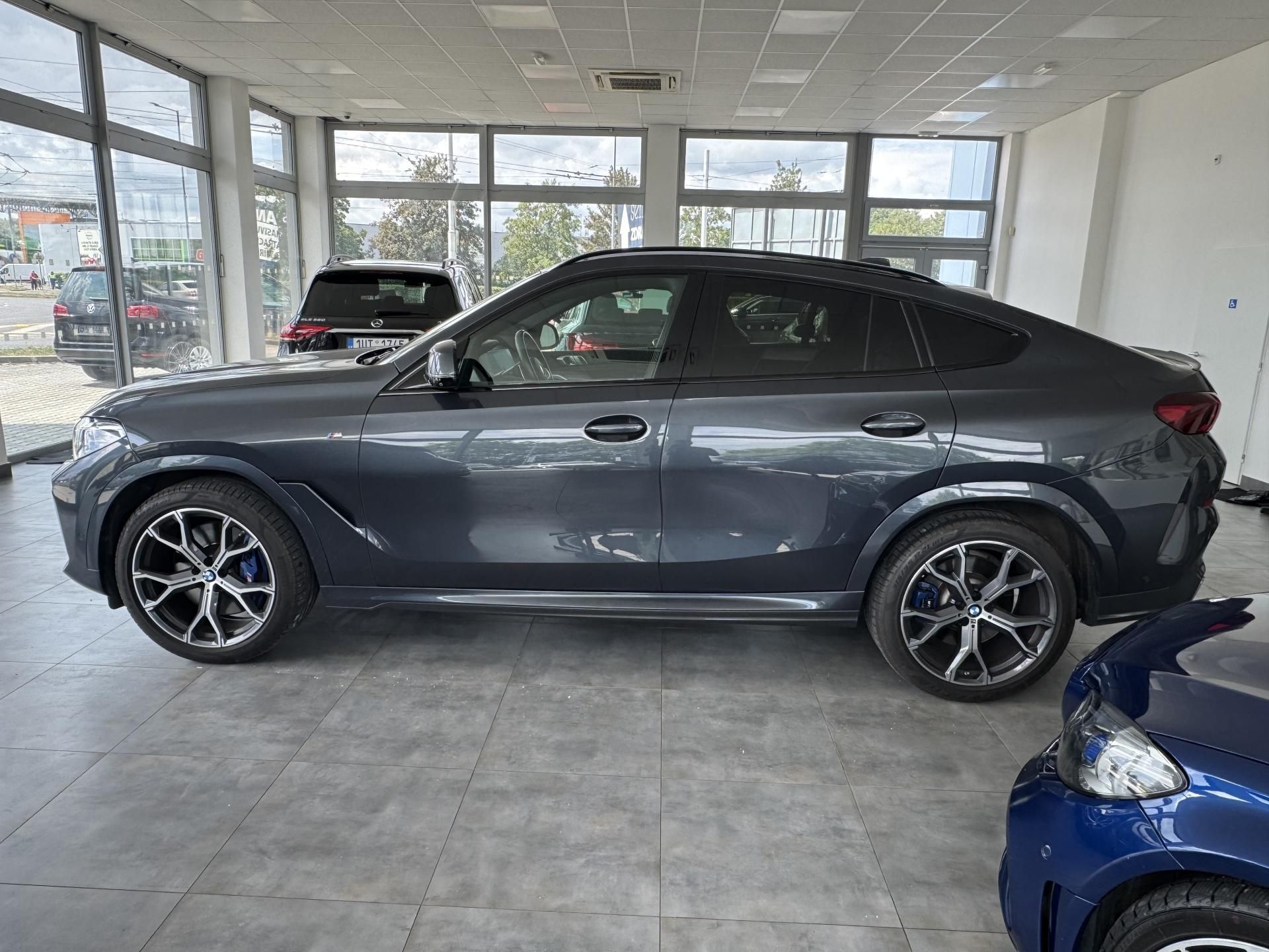 BMW X6, 40i Xdrive M-PAKET - fotka 4