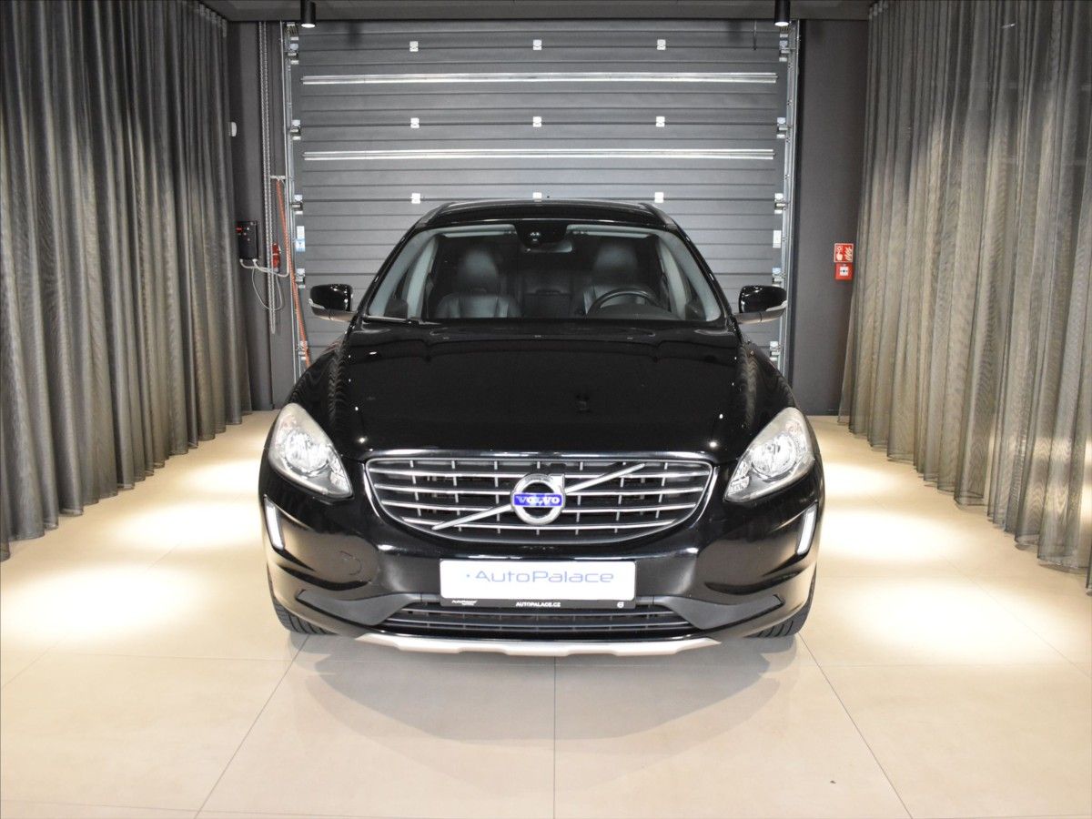 Volvo XC60, 2,4 D4 SUMMUM - fotka 6