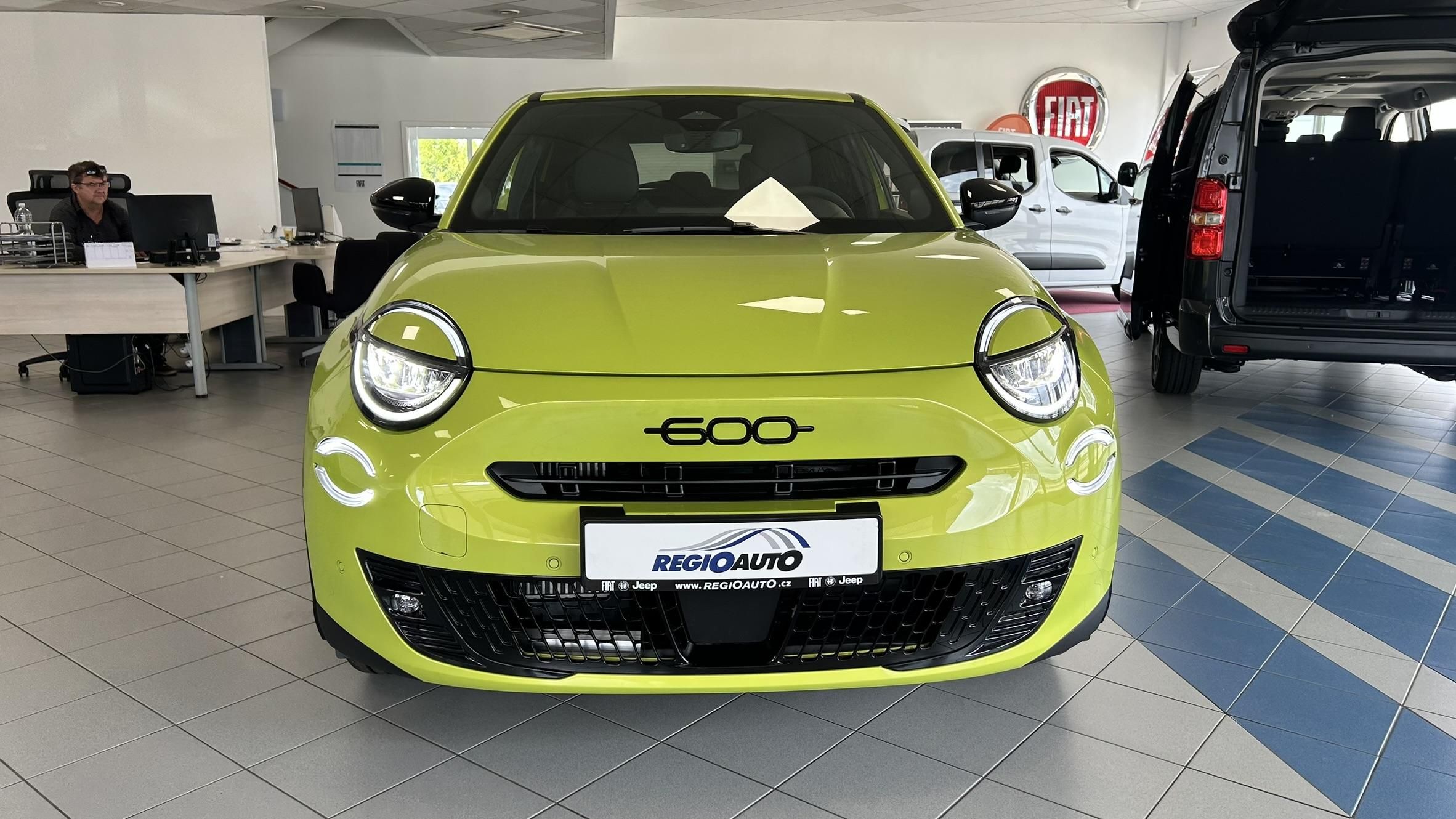 Fiat 600, 1.2T Sport 6MT - fotka 2