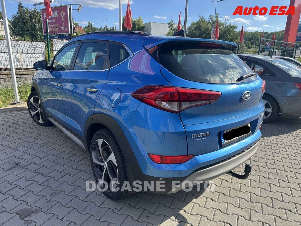 Hyundai Tucson, 2.0CRDi - fotka 2