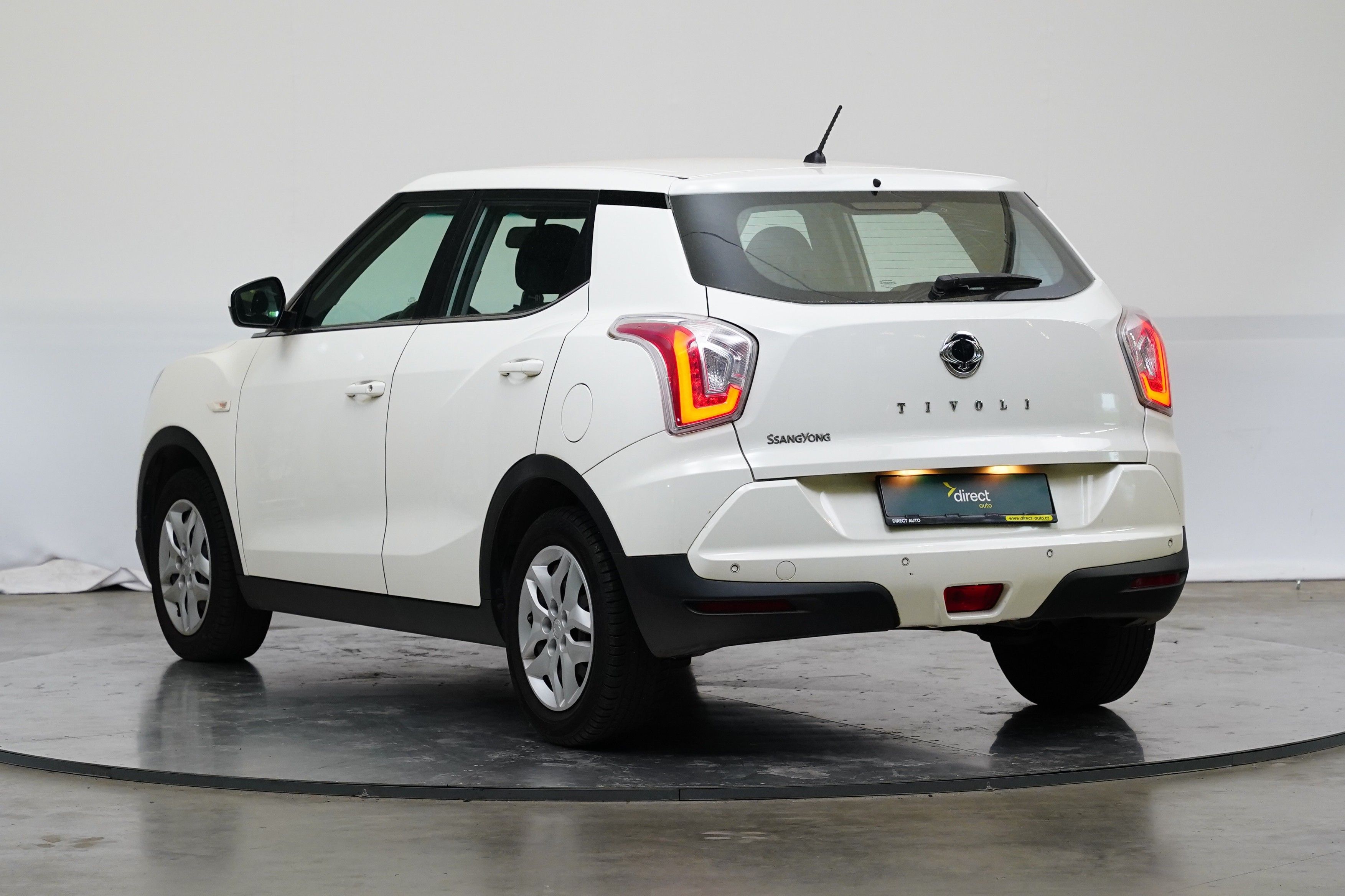 SsangYong Tivoli, 1.6i 94 kW Crystal 4x2 - fotka 4