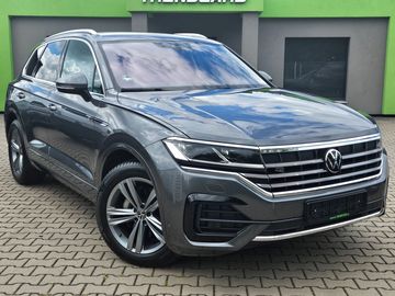 3.0 TDi R-LINE Vzuch Tažné ACC