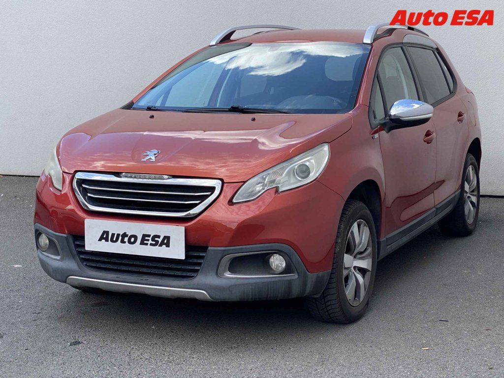 Peugeot 2008, 1.2PT,Style,navi - fotka 3