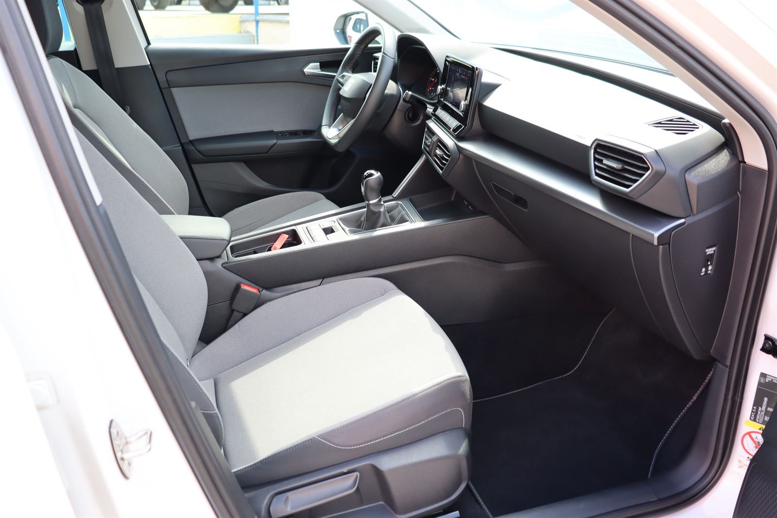 Seat Leon, 2.0 TDI Style ST - fotka 4