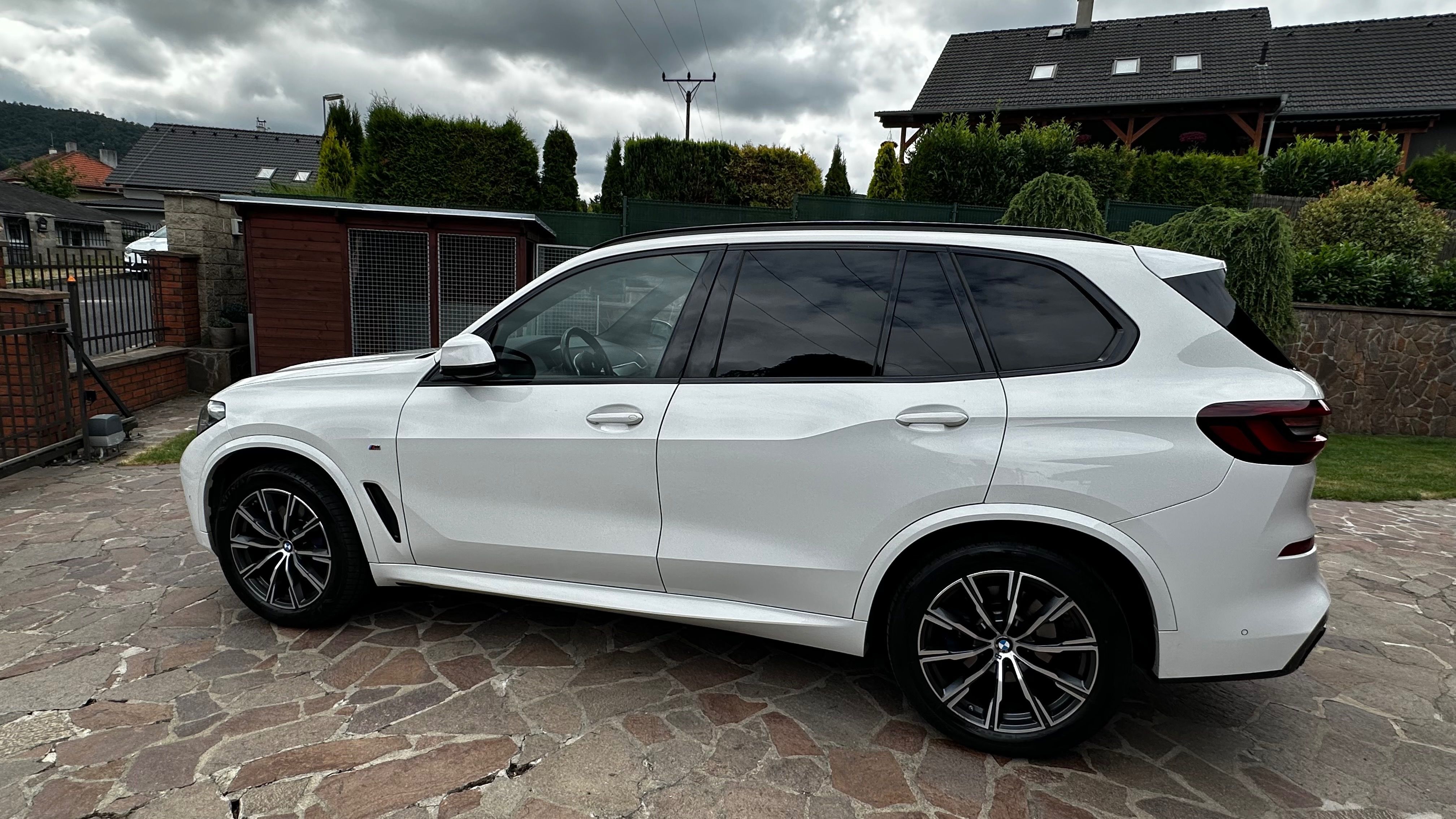 BMW X5, xDrive 40i M-Packet, ČR, DPH - fotka 6