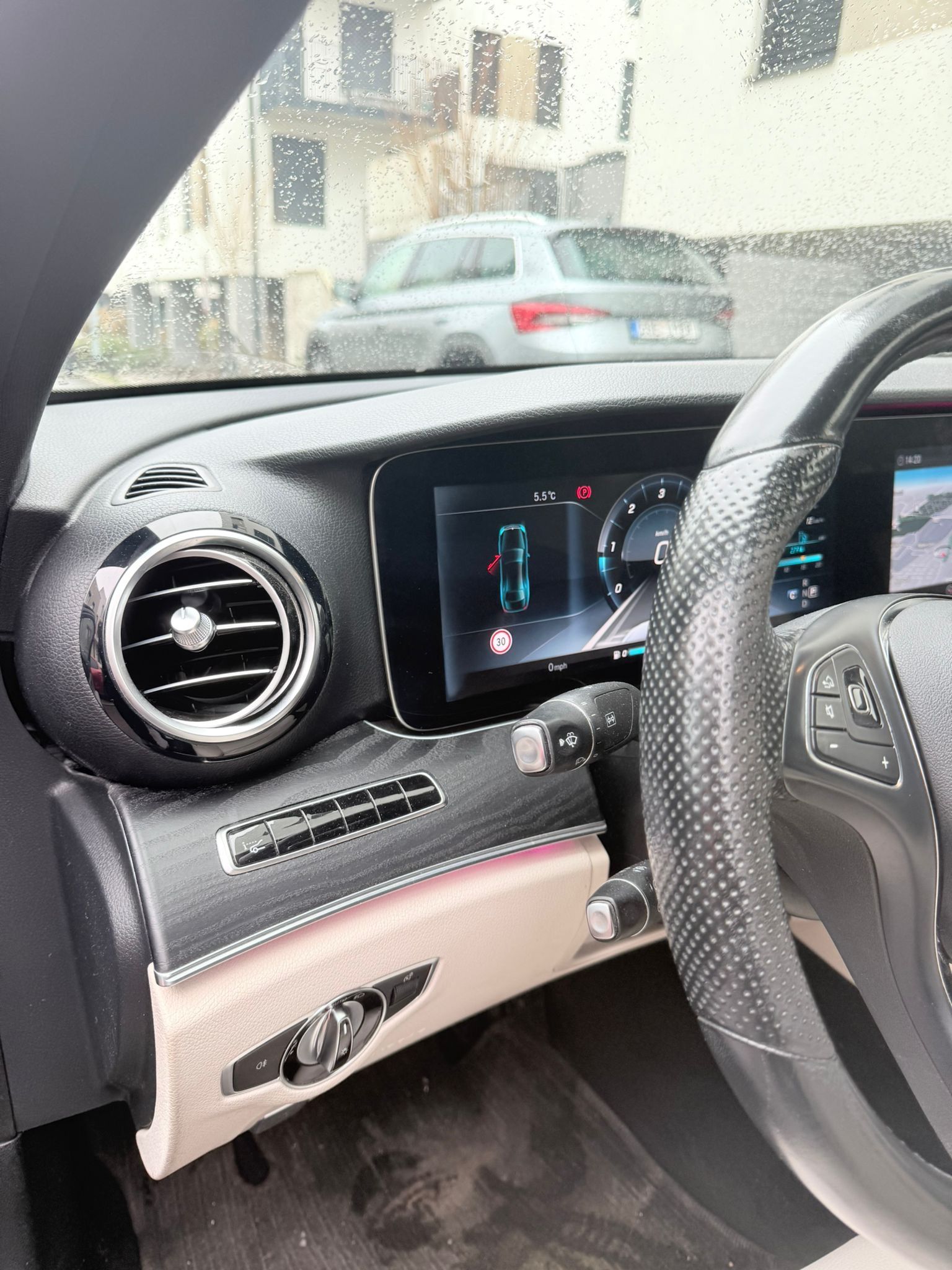 Mercedes-Benz Třídy E - fotka 6