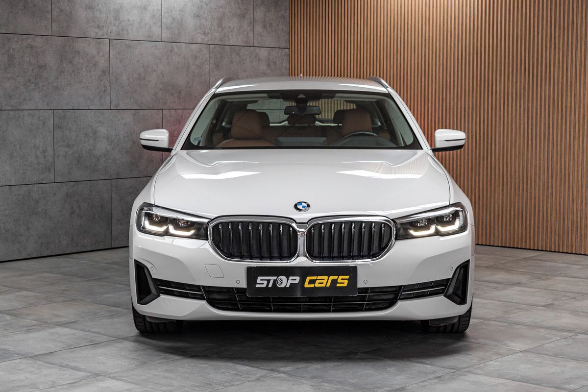 BMW Řada 5, 530d xDrive*TAŽNÉ*N.TOPENÍ*ČR - fotka 2