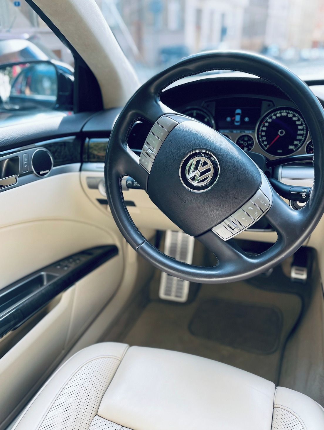 Volkswagen Phaeton, 3.0 - fotka 3