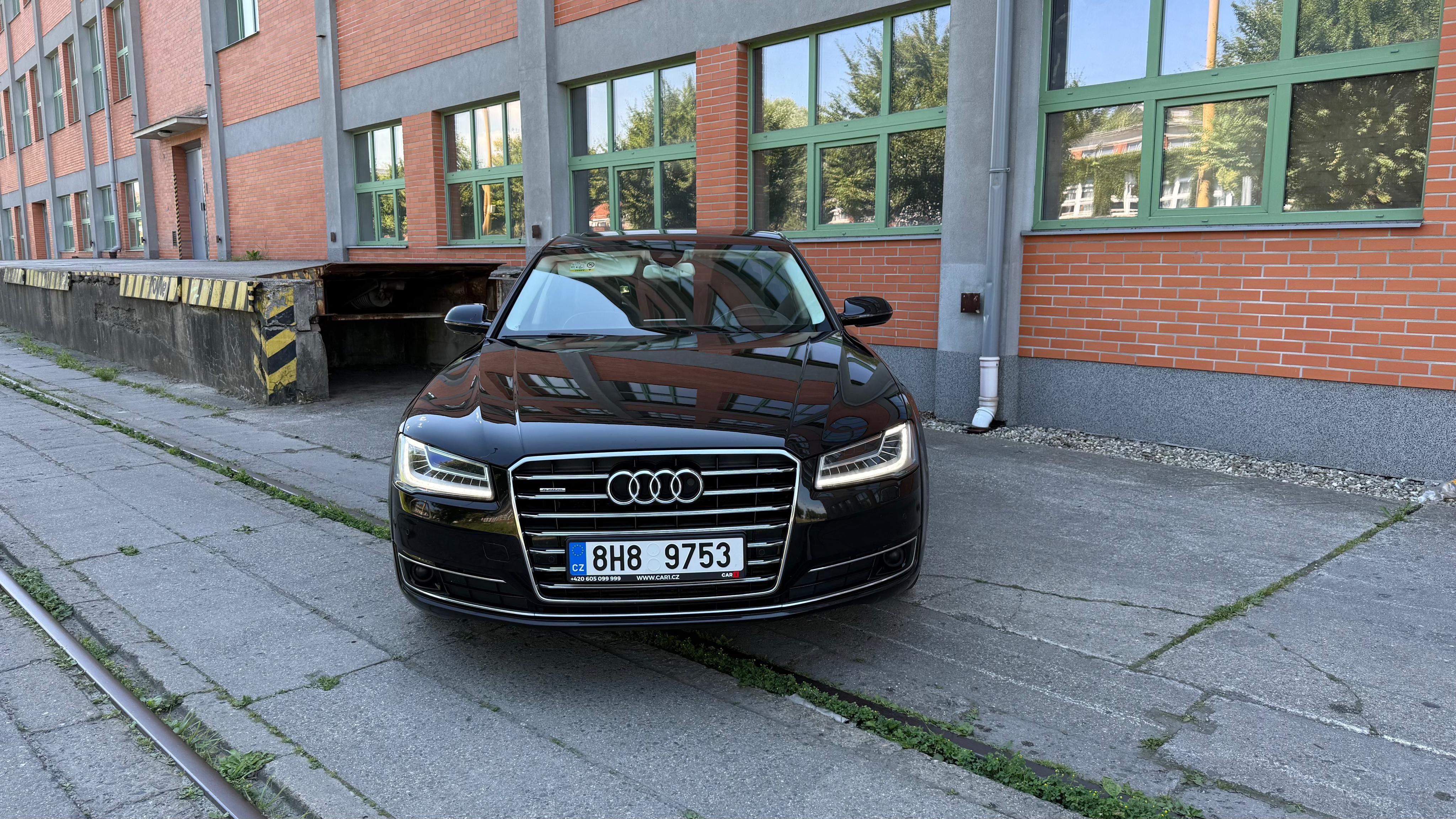 Audi A8, 3.0 TDI Quattro/Audi exclusive - fotka 4