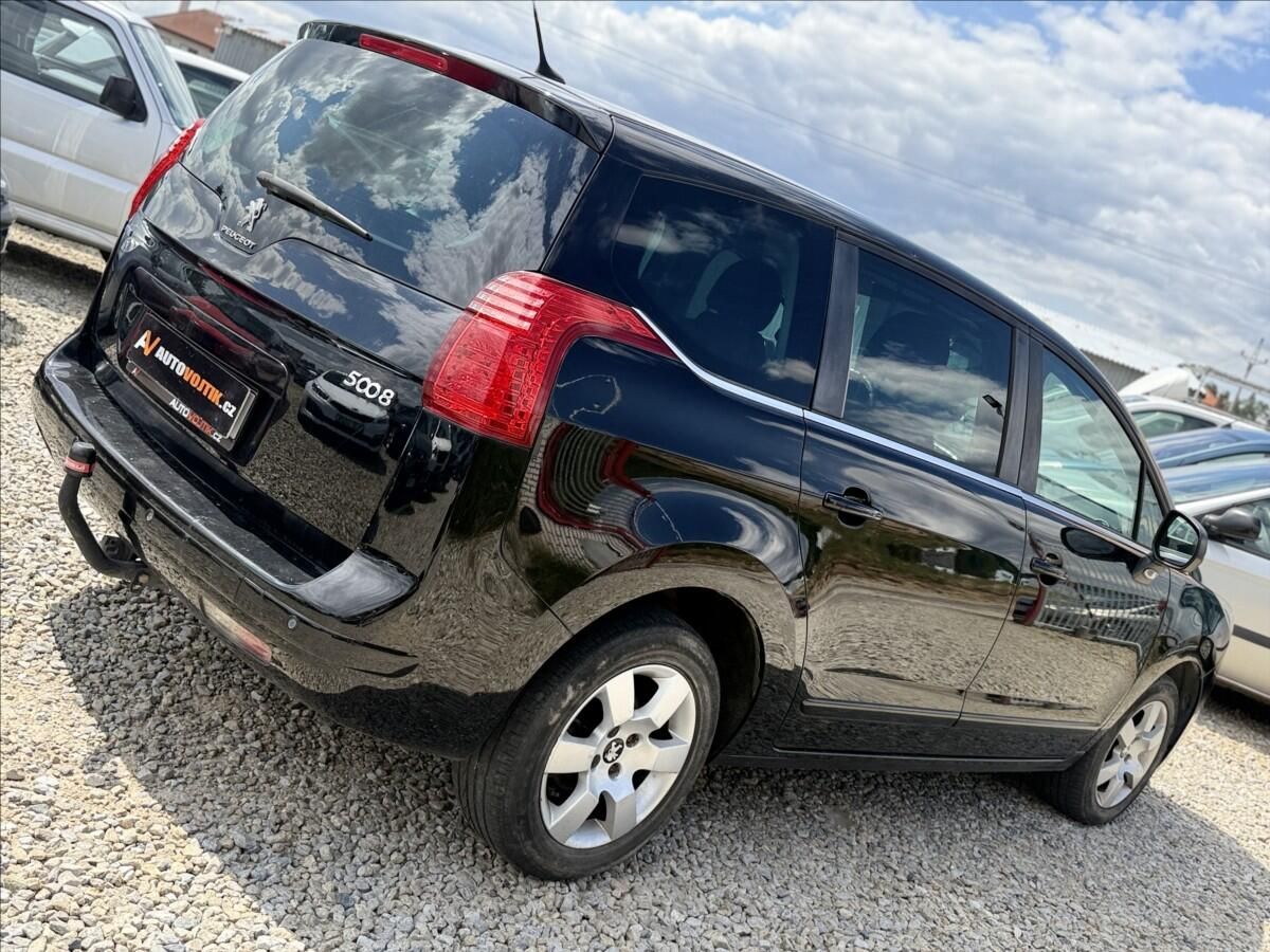 Peugeot 5008, 1,6 HDI 7MÍST NAVI TAŽNÉ - fotka 5