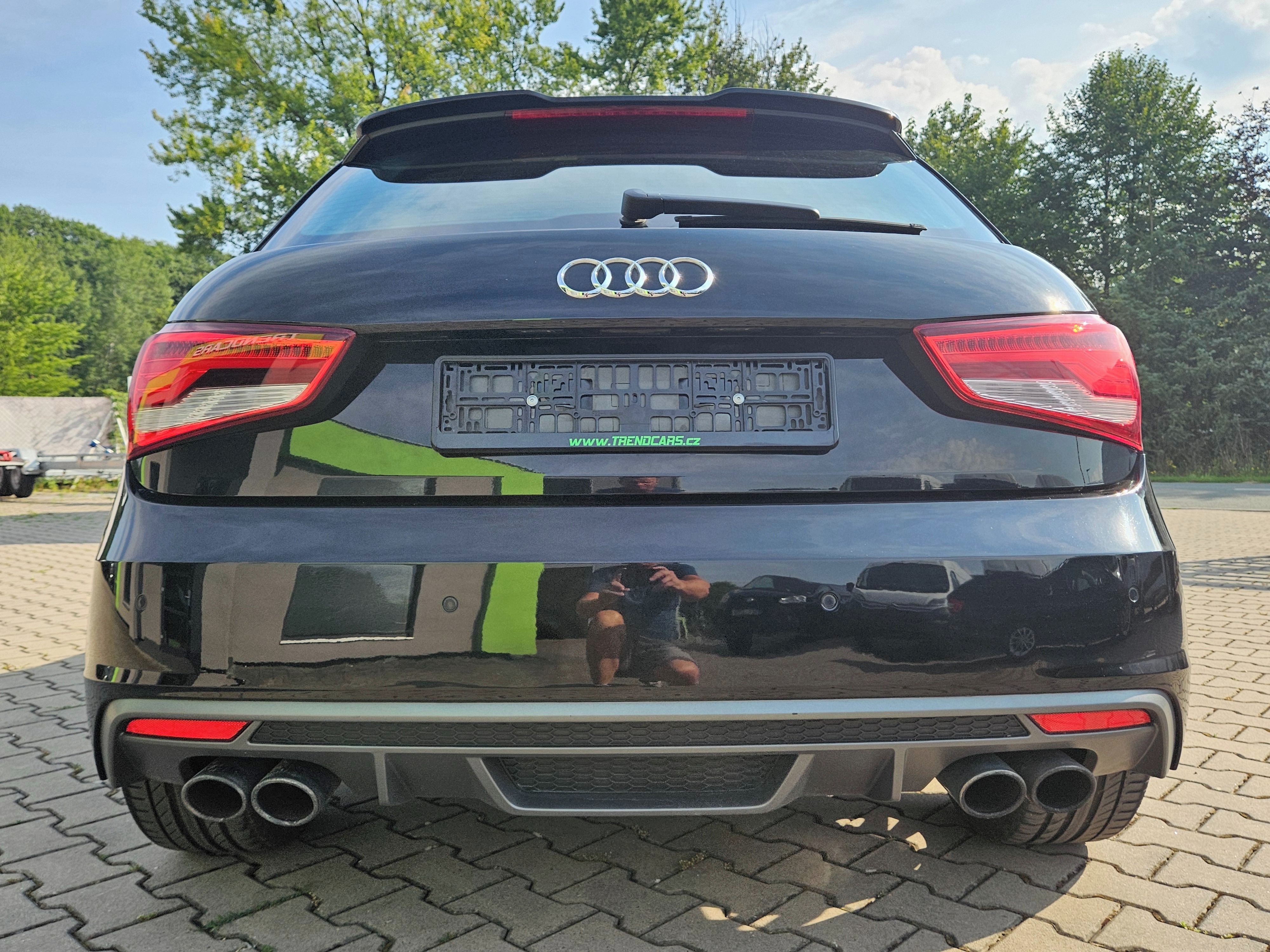 Audi S1, 2.0TFSI Quattro Panorama Kůže - fotka 6
