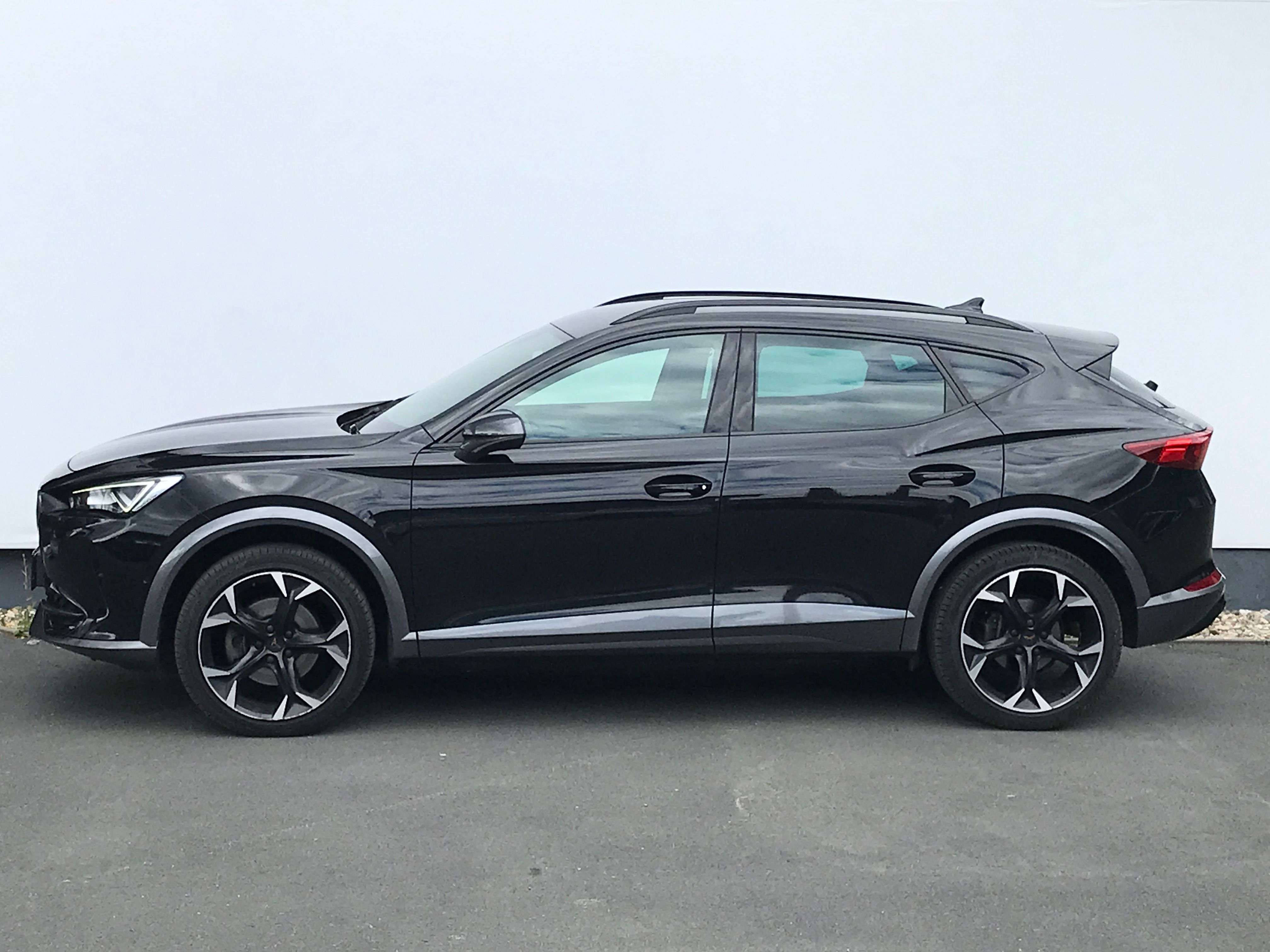 Cupra Formentor, 2,0TSI/140kW 4X4 DSG - fotka 3