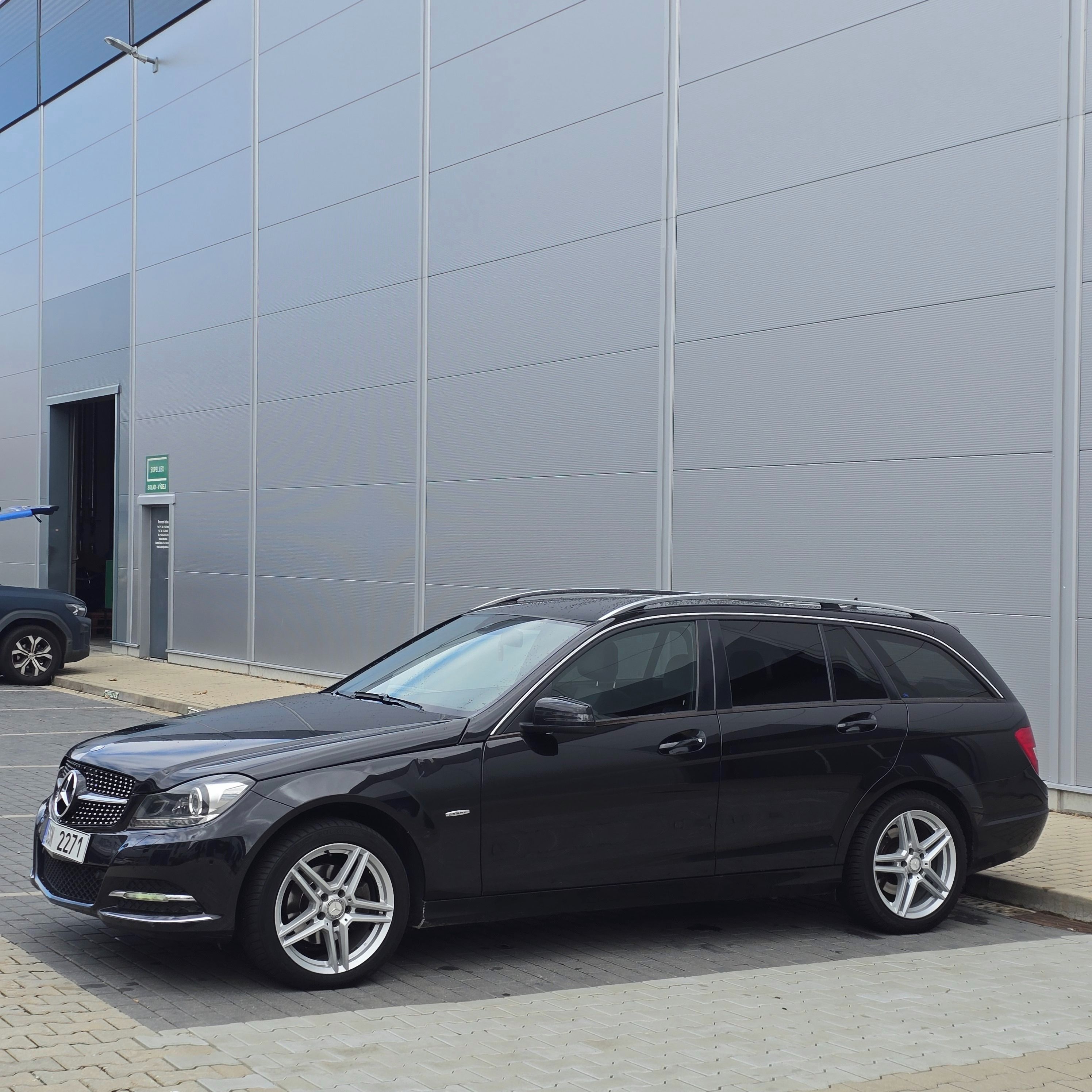 Mercedes-Benz Třídy C, 2.2 CDI, 7G-Tronic Plus, 125KW - fotka 3
