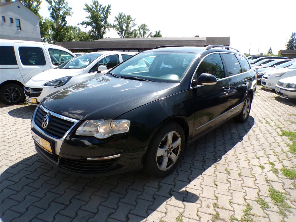 Volkswagen Passat, 1,9 TDI  N1,TAŽNÉ ZAŘÍZENÍ - fotka 2