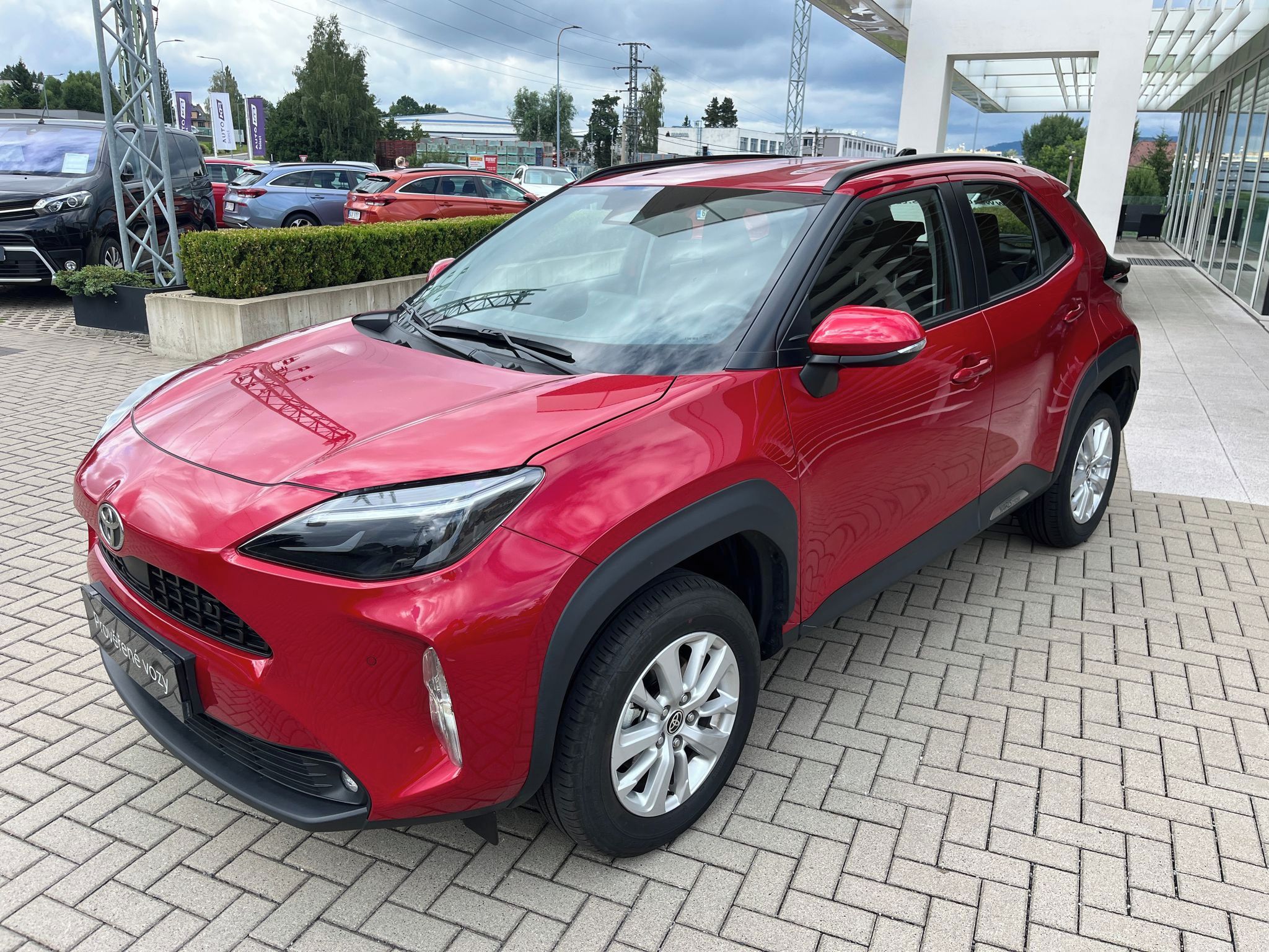 Toyota Yaris Cross, 1.5 Hybrid e-CVT Comfort - fotka 2