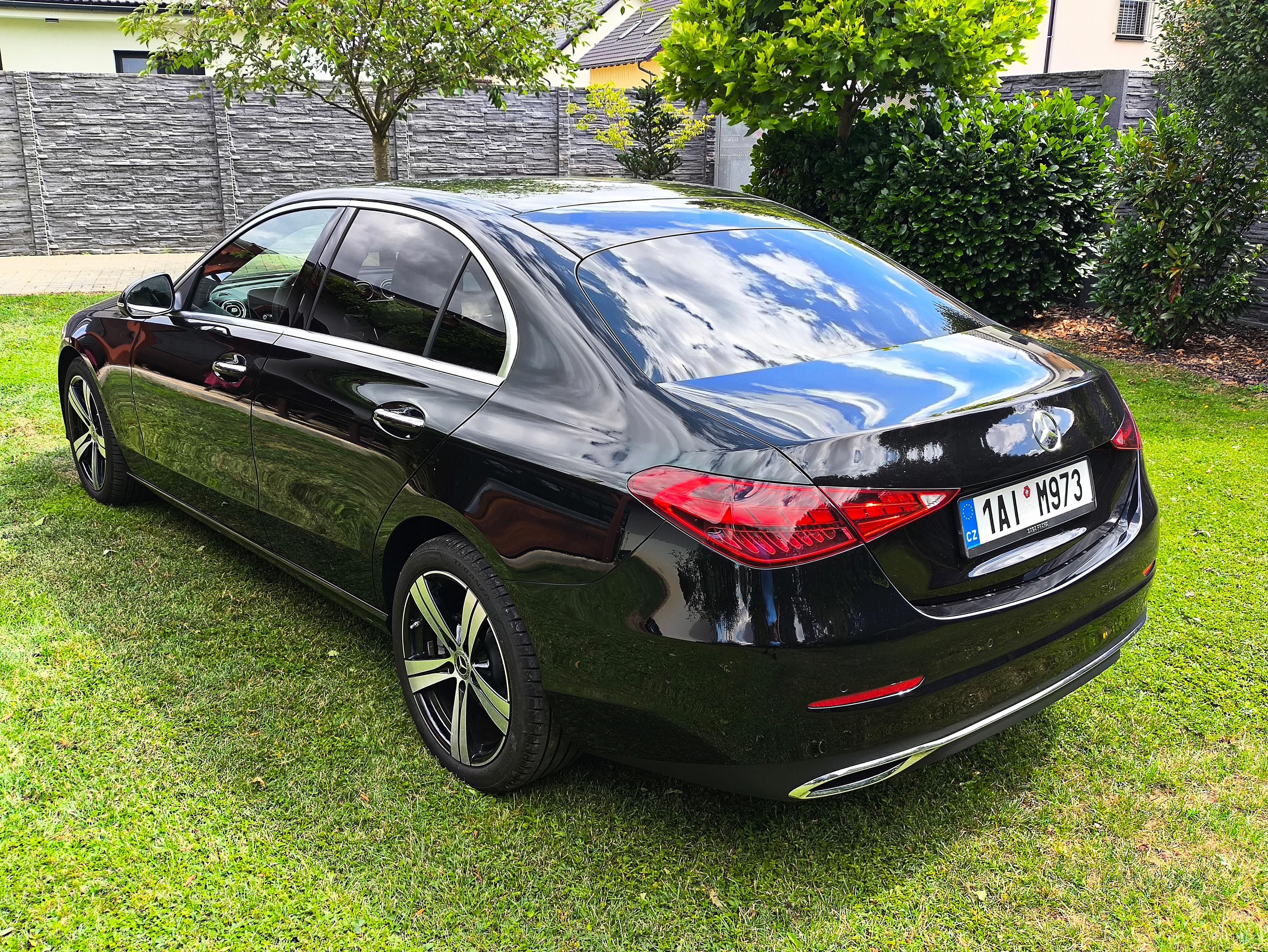 Mercedes-Benz Třídy C, 180 Avantgarde Premium DCC - fotka 4