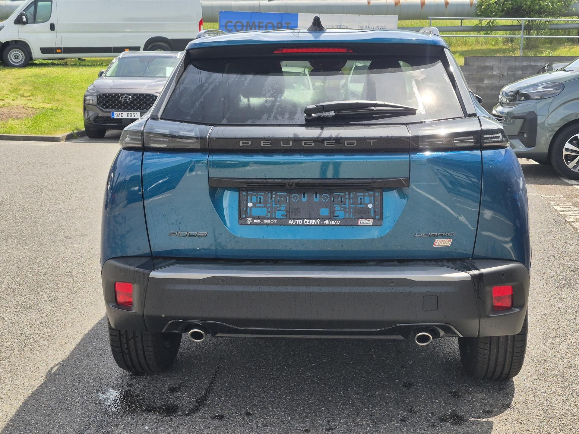 Peugeot 2008, ALLURE Hybrid 145 e-DCS6 - fotka 4