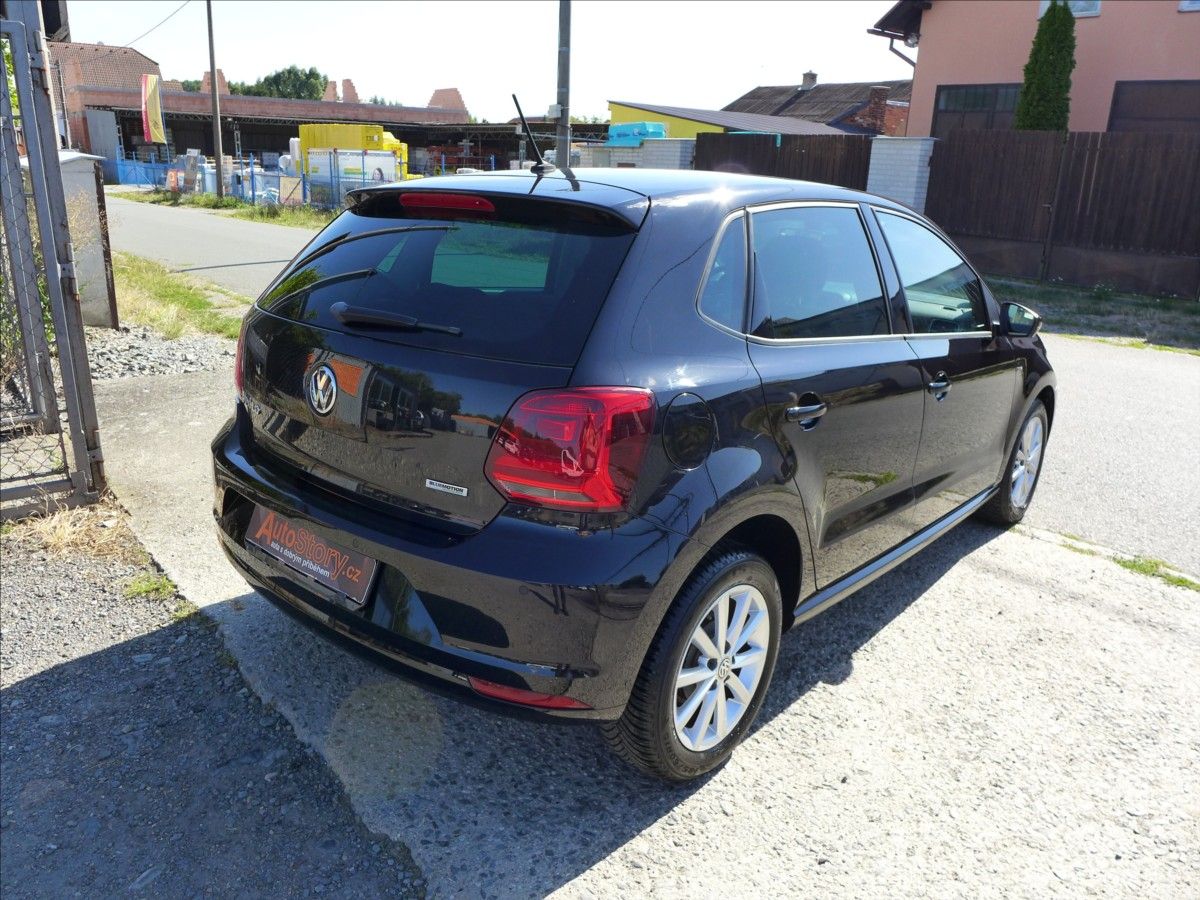 Volkswagen Polo, 1,0 MPI  HIGHLINE, 1.MAJITEL - fotka 6