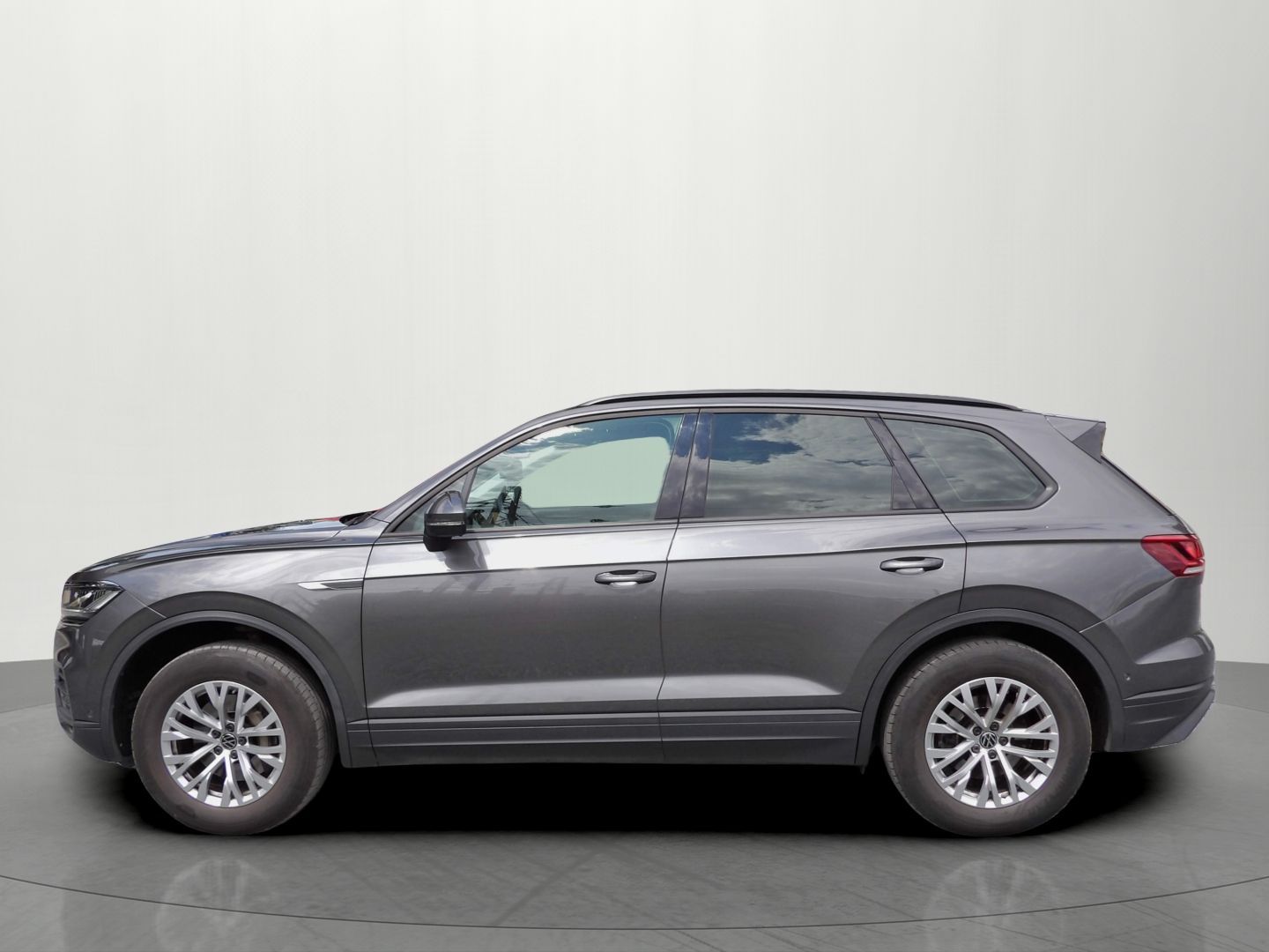 Volkswagen Touareg, 3.0TDI V6 8°AT 4x4 Tažné ČR - fotka 2
