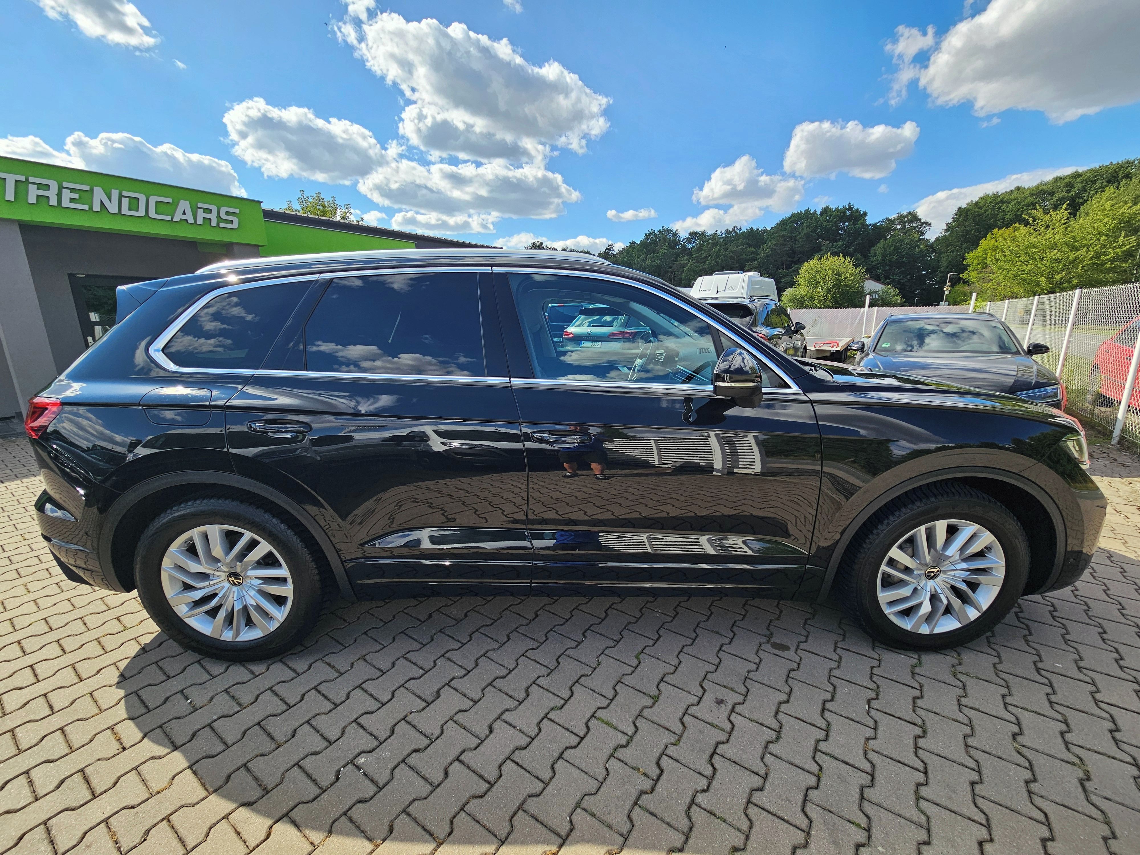 Volkswagen Touareg, Elegance 3.0 TDI Vzduch Tažné - fotka 4