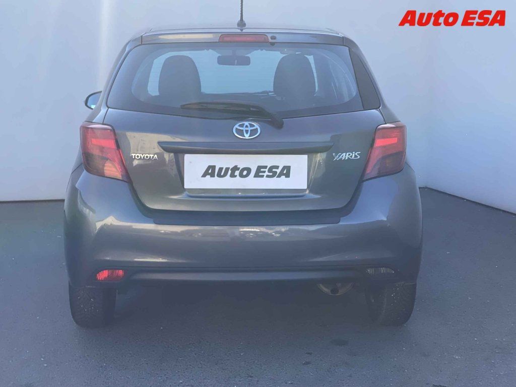 Toyota Yaris, 1.0 - fotka 5