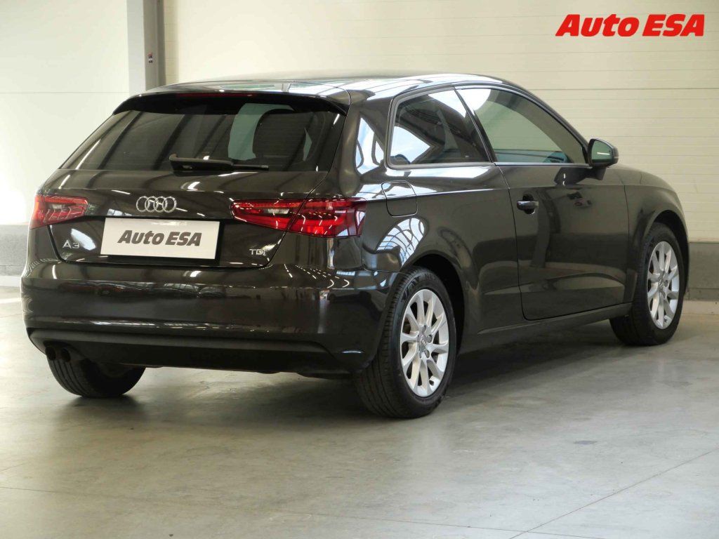 Audi A3, 2.0TDi,AT,bixen,AC - fotka 4