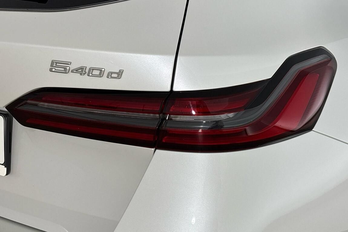 BMW Řada 5, 540d xDrive Touring - fotka 5