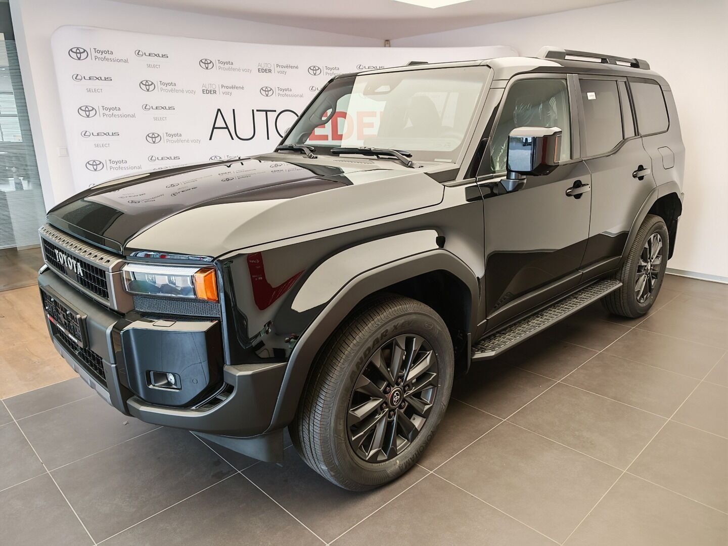 Toyota Land Cruiser, 2.8L Diesel Executive 4x4