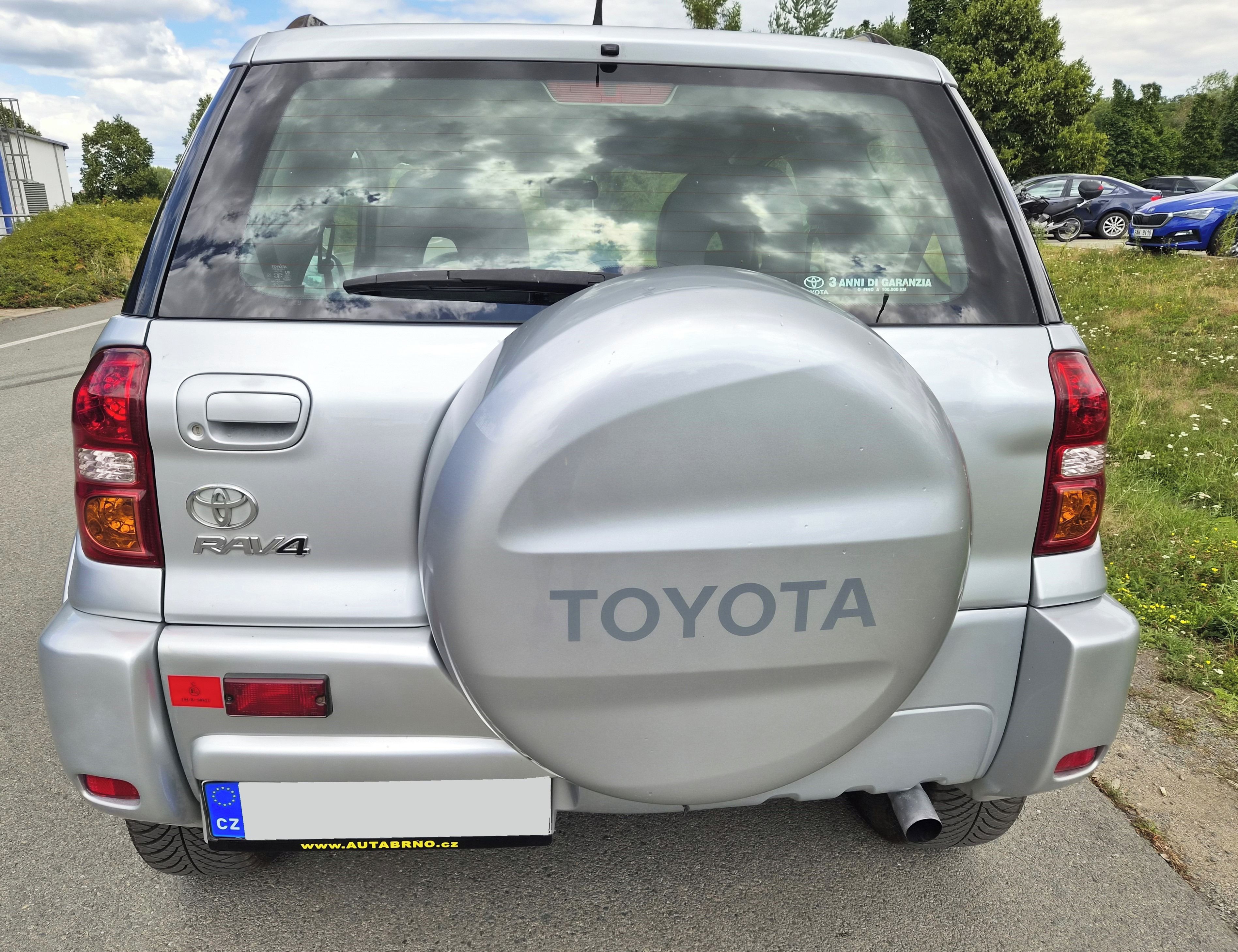 Toyota Rav4, 2.0 D-4D MANUAL 1 MAJ.V ČR 4X4 - fotka 6