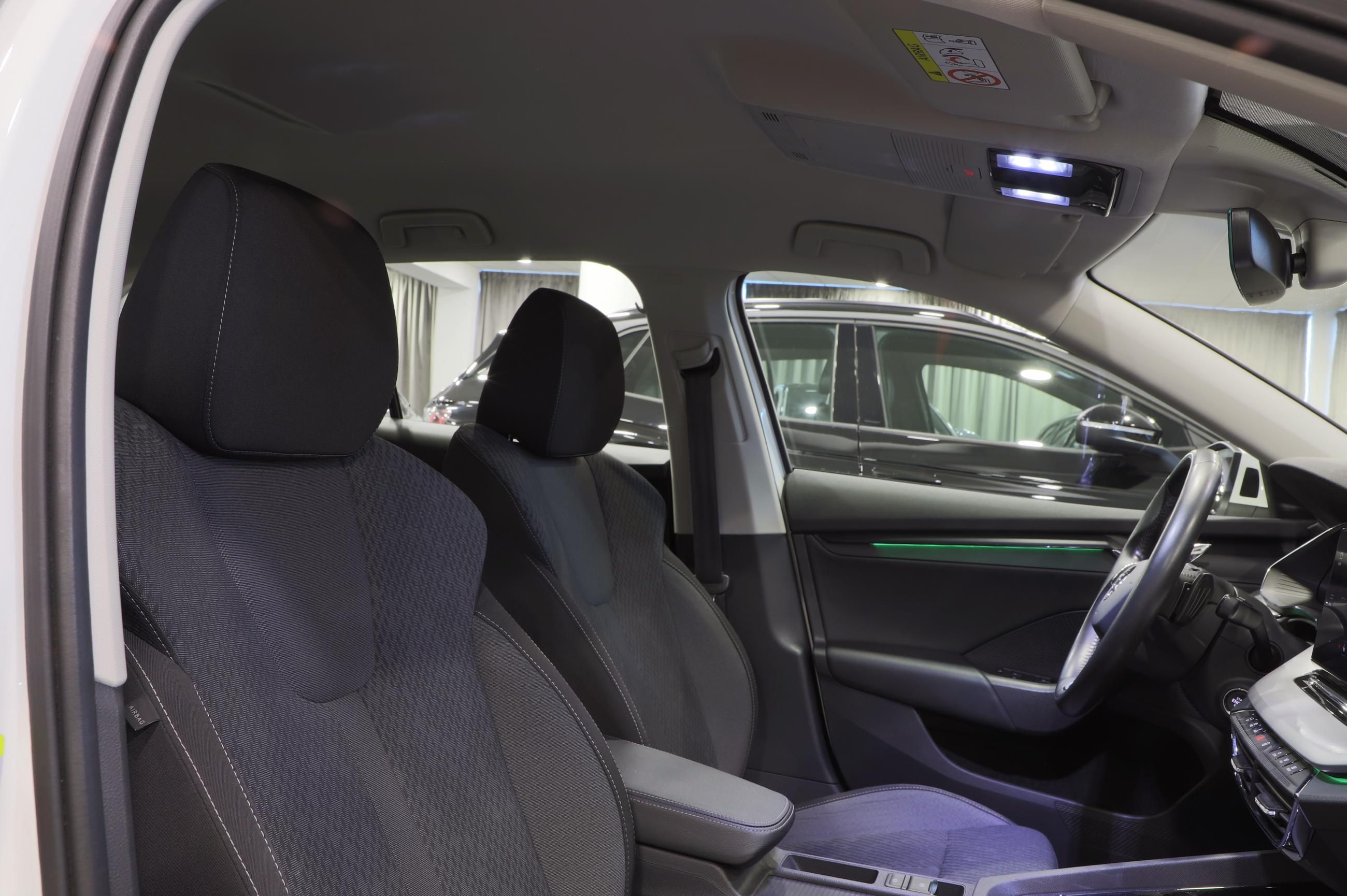 Škoda Octavia, iV Combi 150kW DSG / Tažné - fotka 6