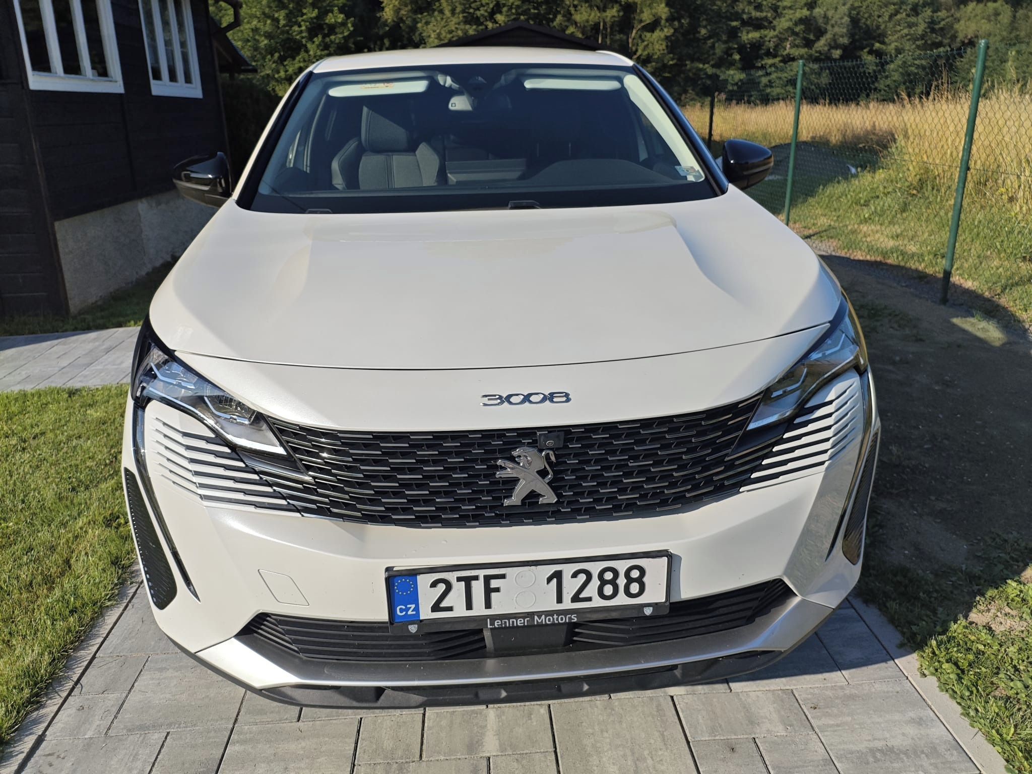 Peugeot 3008, Allure Pack 1,2 Pure Tech - fotka 3