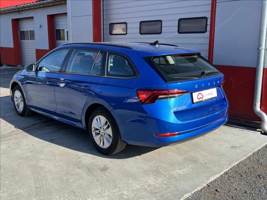 Škoda Octavia, 2,0 TDi Ambition LED záruka - fotka 3