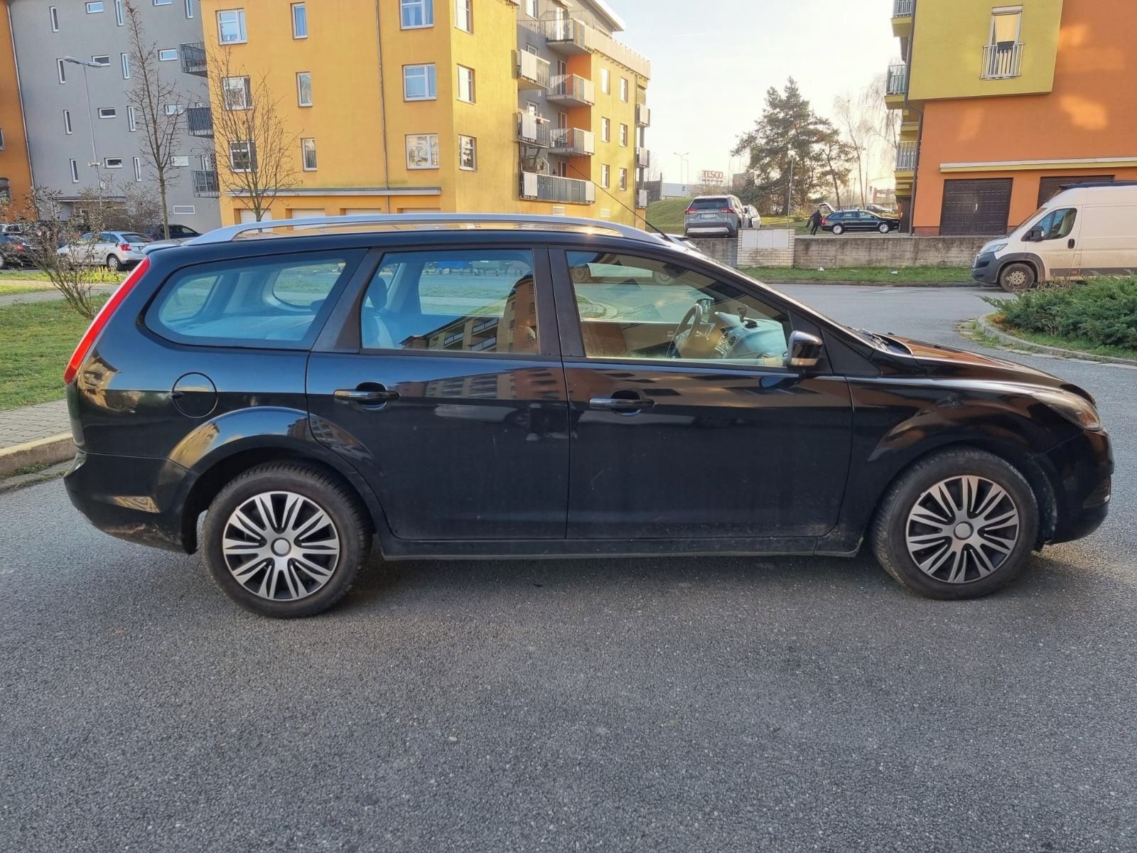 Ford Focus, 1.6i 74kW - fotka 4