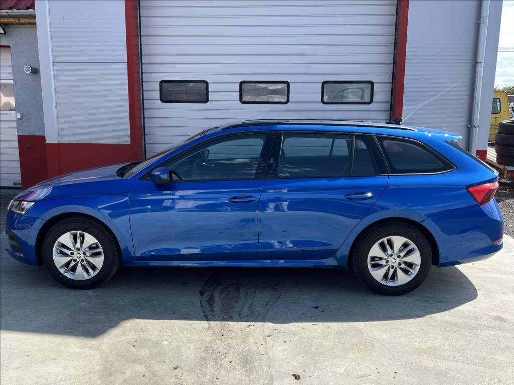Škoda Octavia, 2,0 TDi Ambition LED záruka - fotka 2