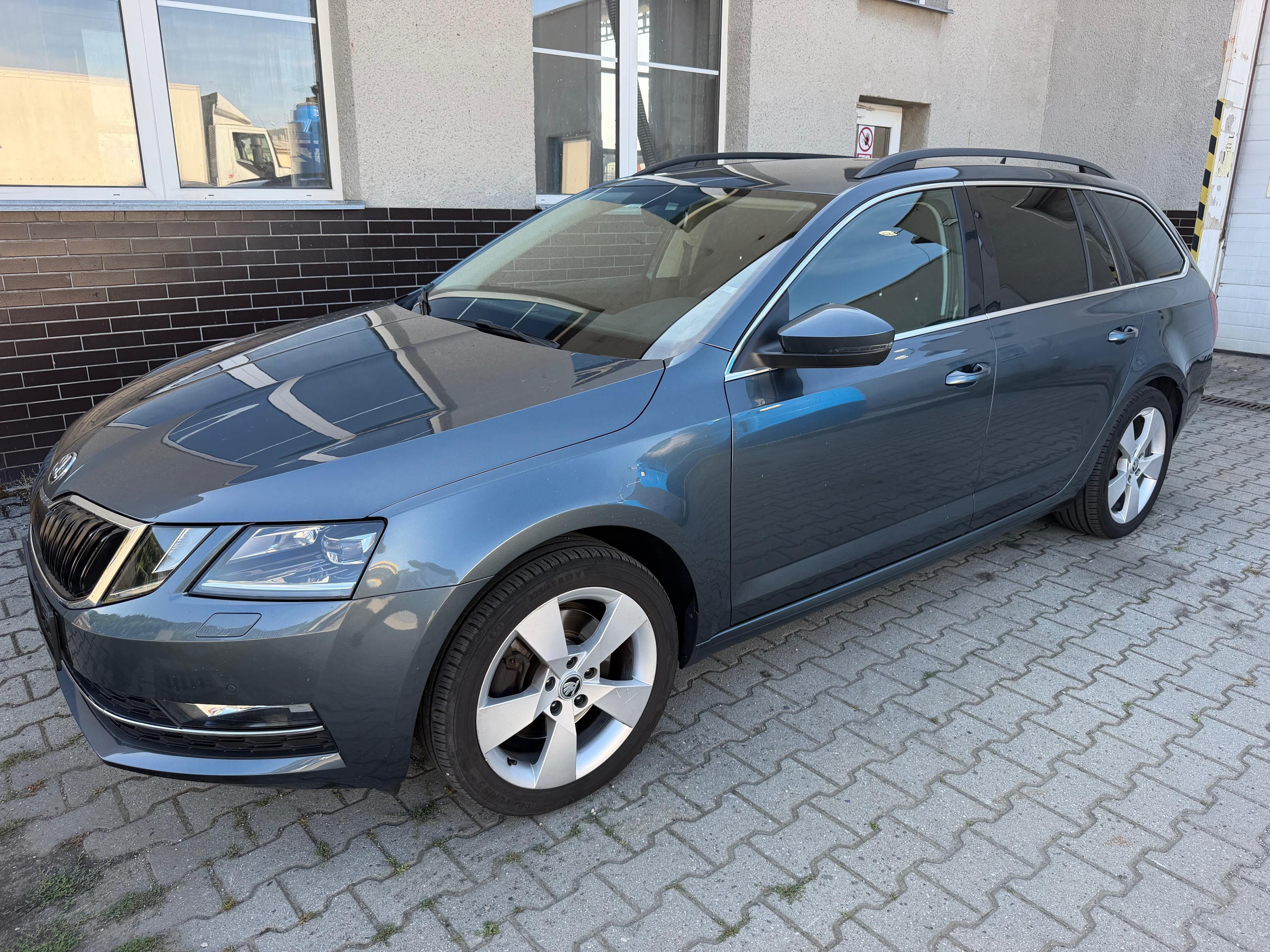 Škoda Octavia, 2.0 TDI 4x4 DSG 135kW - fotka 5