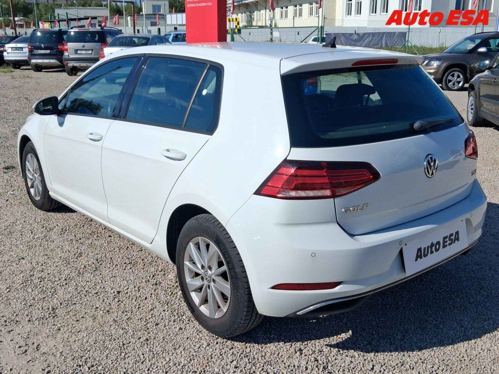 Volkswagen Golf, 1.4 TSi,1.maj,ČR - fotka 6