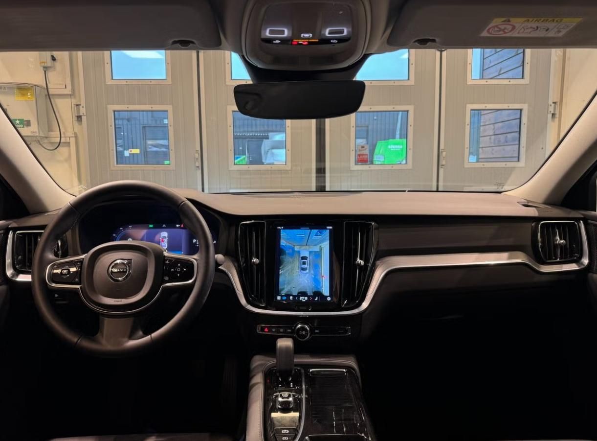 Volvo S60, Recharge T8 AWD 360k BLIS Kůže - fotka 5