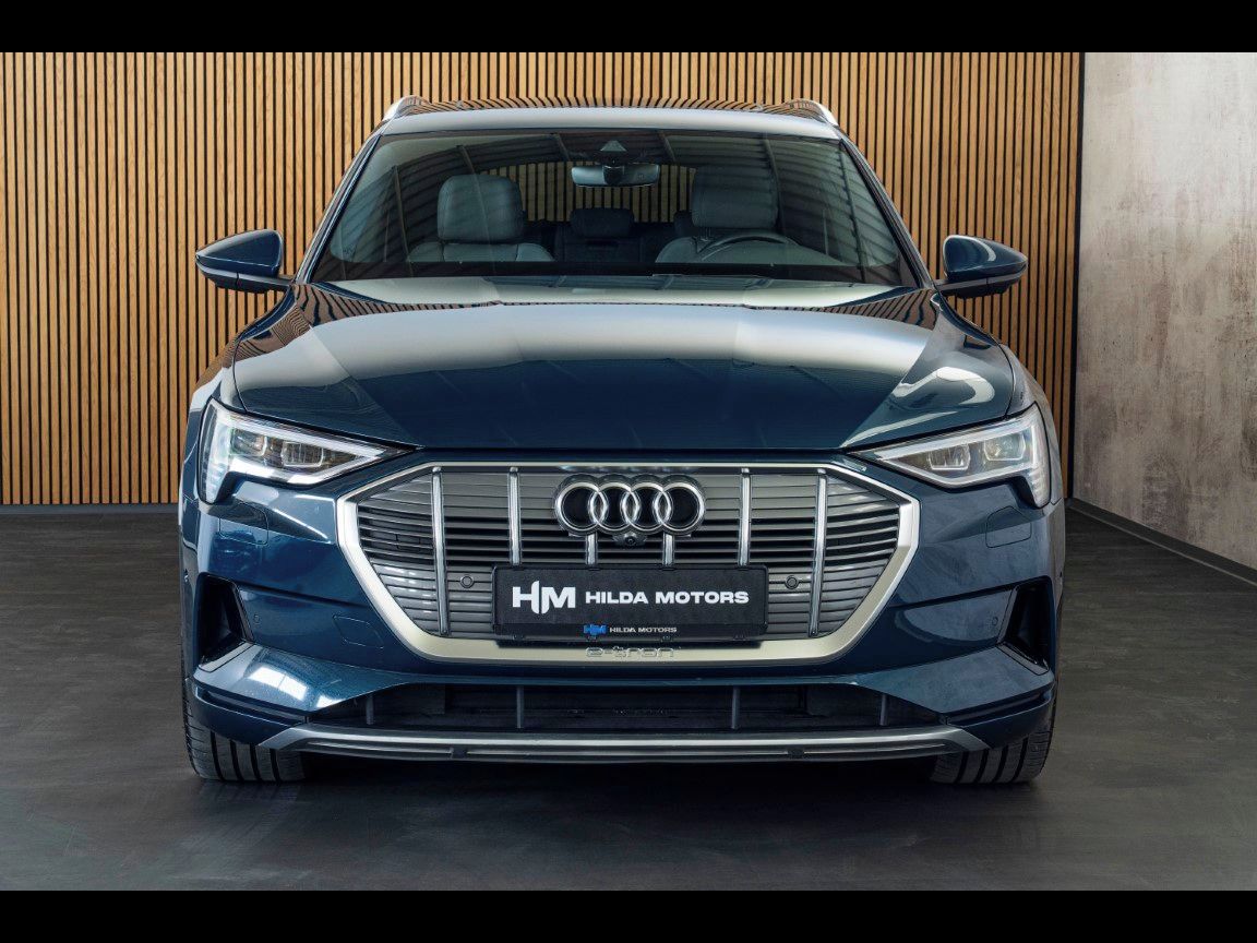 Audi e-tron, 55 300kW Pano ACC 360 Tažné - fotka 5