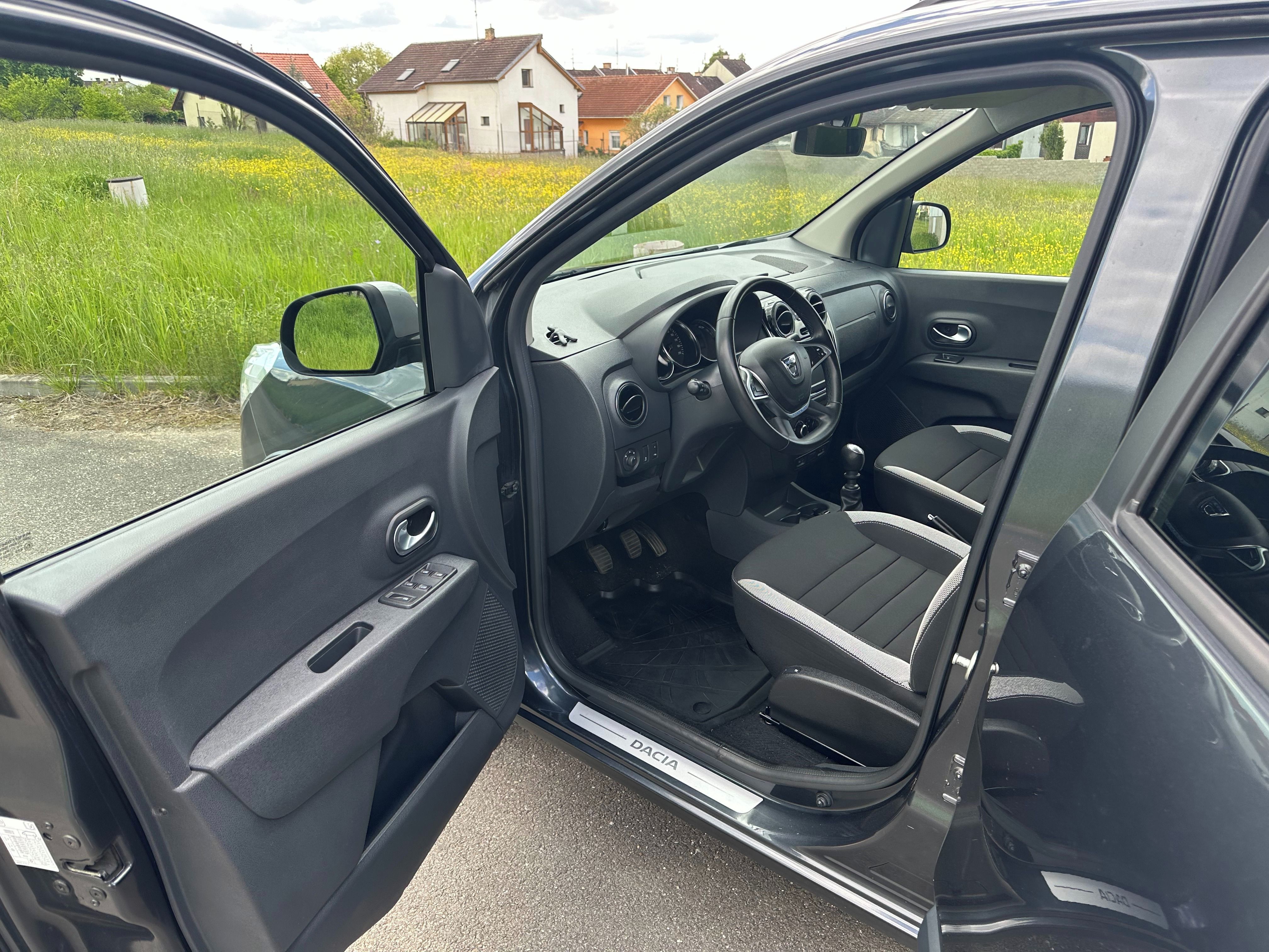 Dacia Lodgy, 1.5 Blue dCi S&S Stepway - fotka 2