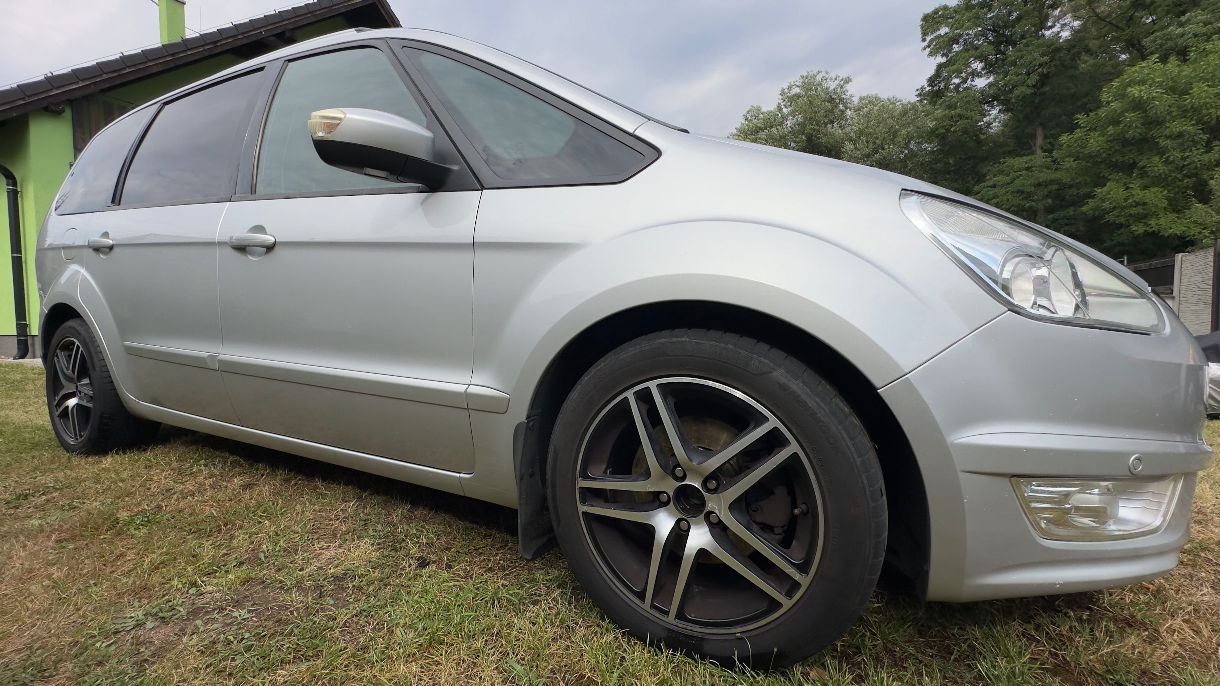 Ford Galaxy, 2.0 TDCI,103kw,7 míst - fotka 2
